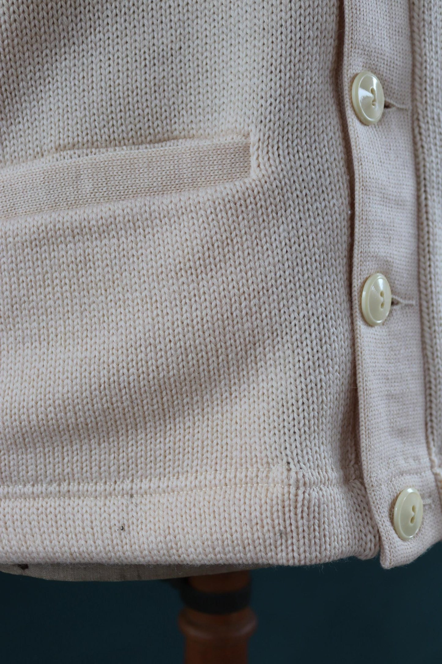 Vintage 1970s wool varsity sweater - white knitted jumper - American Ivy League cardigan - mod knitwear - 42” chest