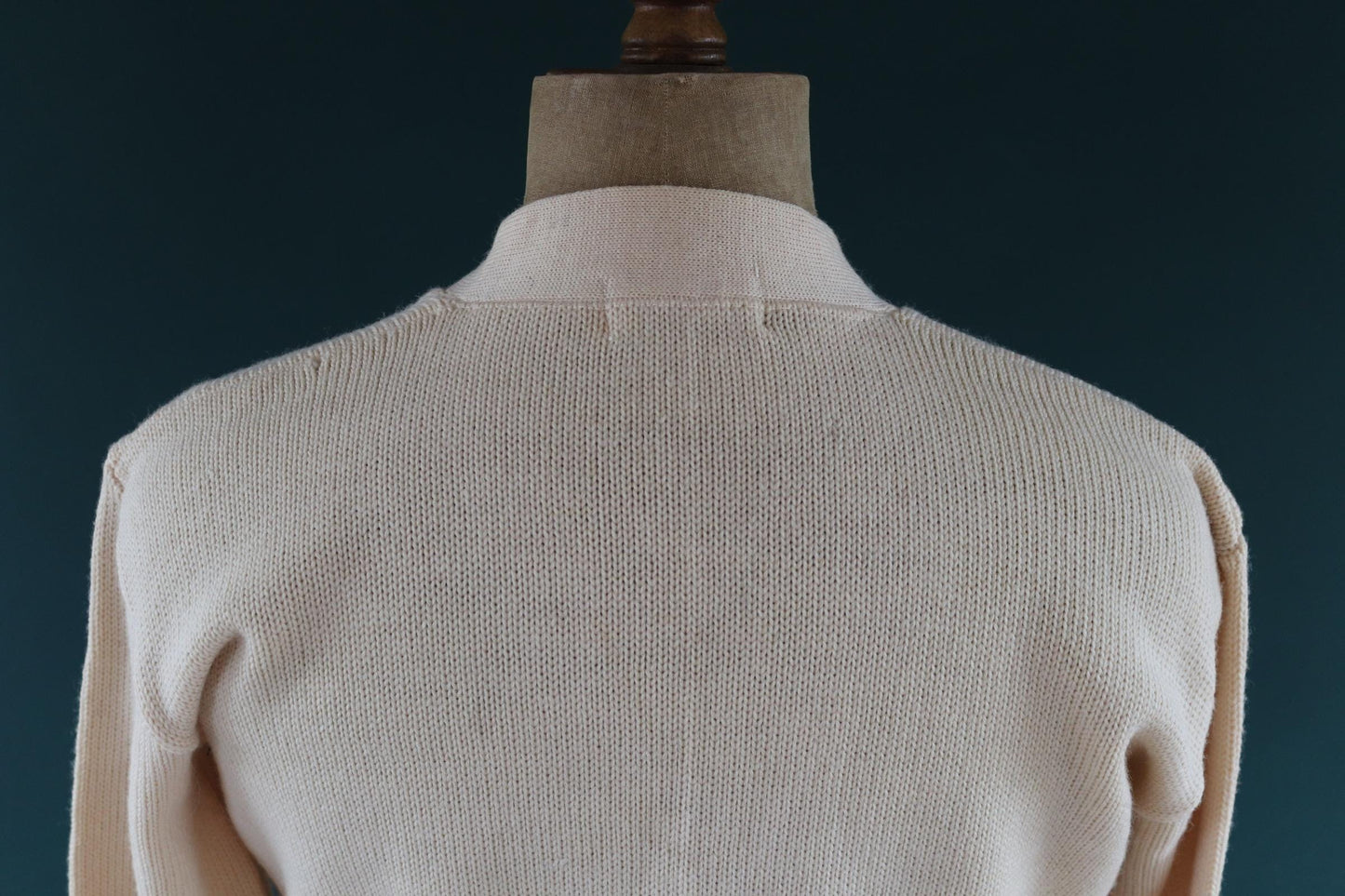 Vintage 1970s wool varsity sweater - white knitted jumper - American Ivy League cardigan - mod knitwear - 42” chest
