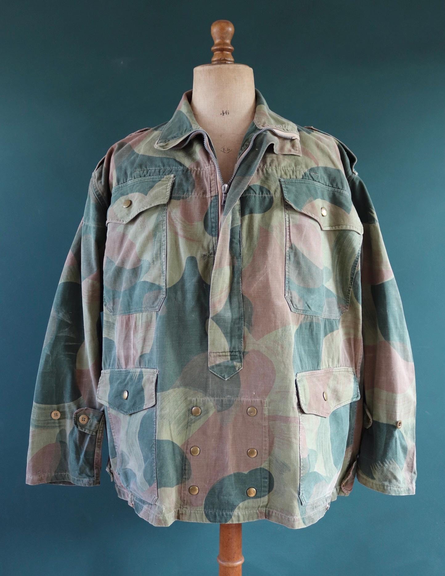 Vintage 1950s Denison smock Belgian paratrooper military anorak donkey tail moon and balls camo camouflage 56” chest