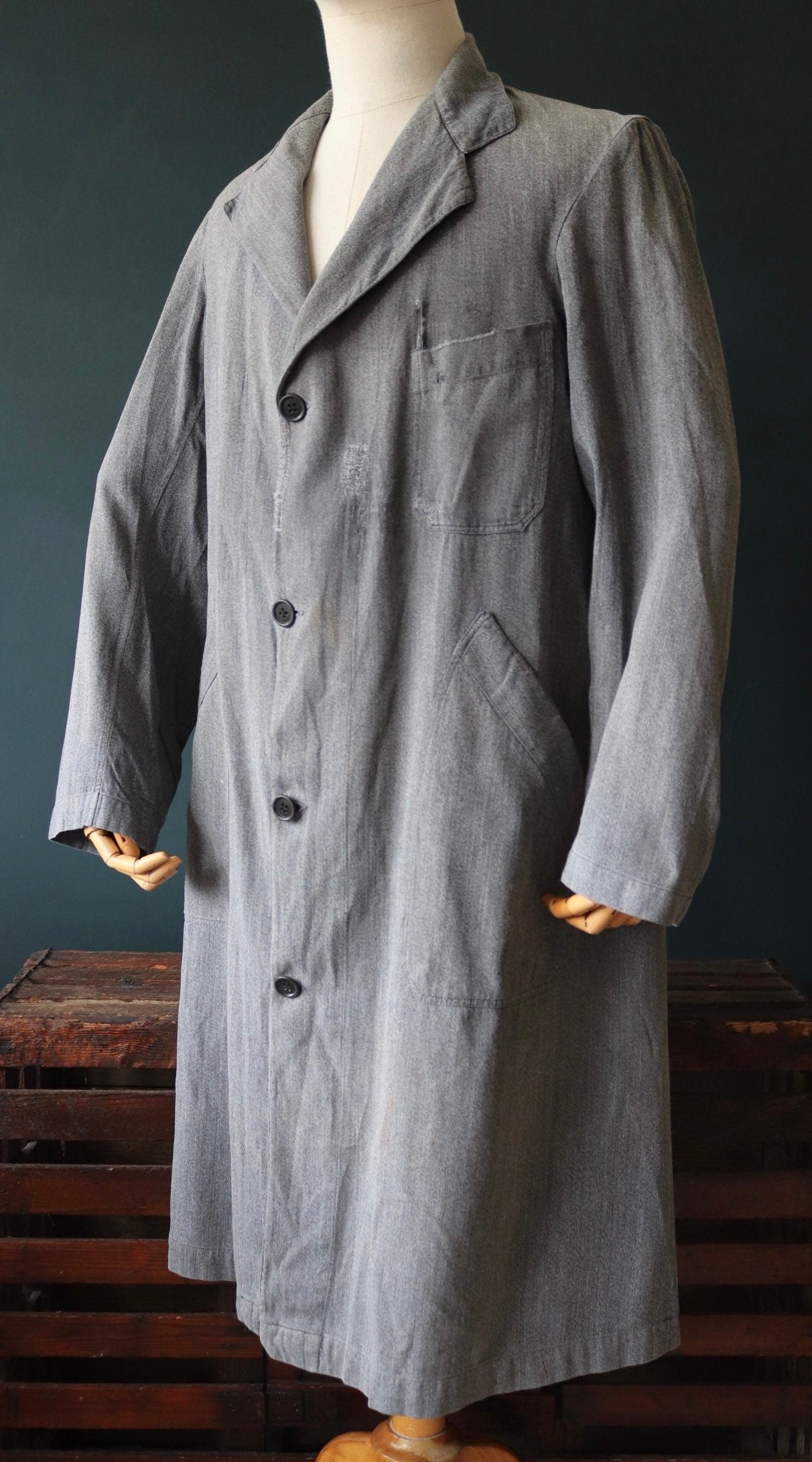 Vintage French workwear jacket 1950s salt pepper grey work coat overall factory machinist shopkeeper 44” chest