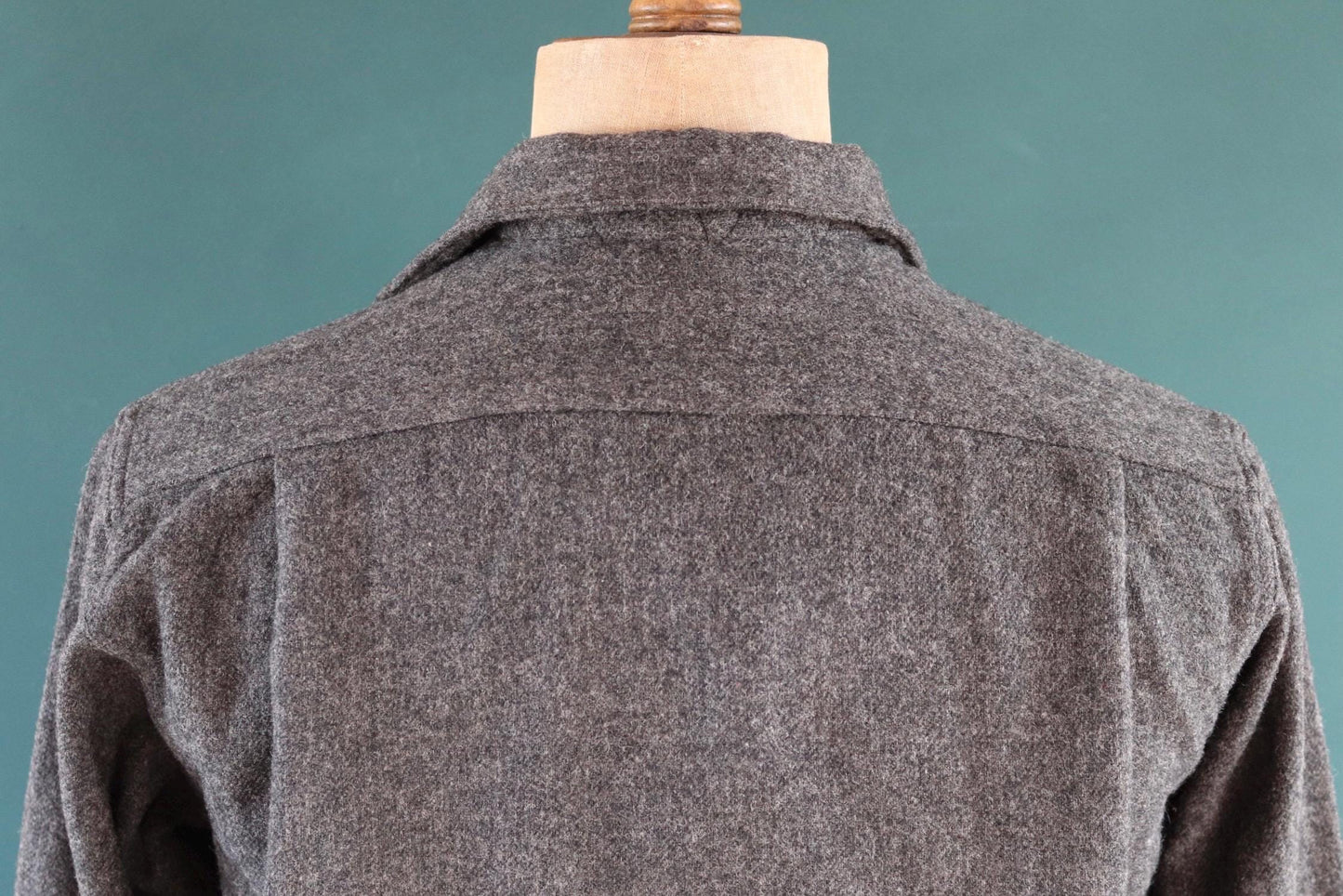 Vintage 1960s wool shirt McGregor loop collar plain grey hiking camping 42” chest