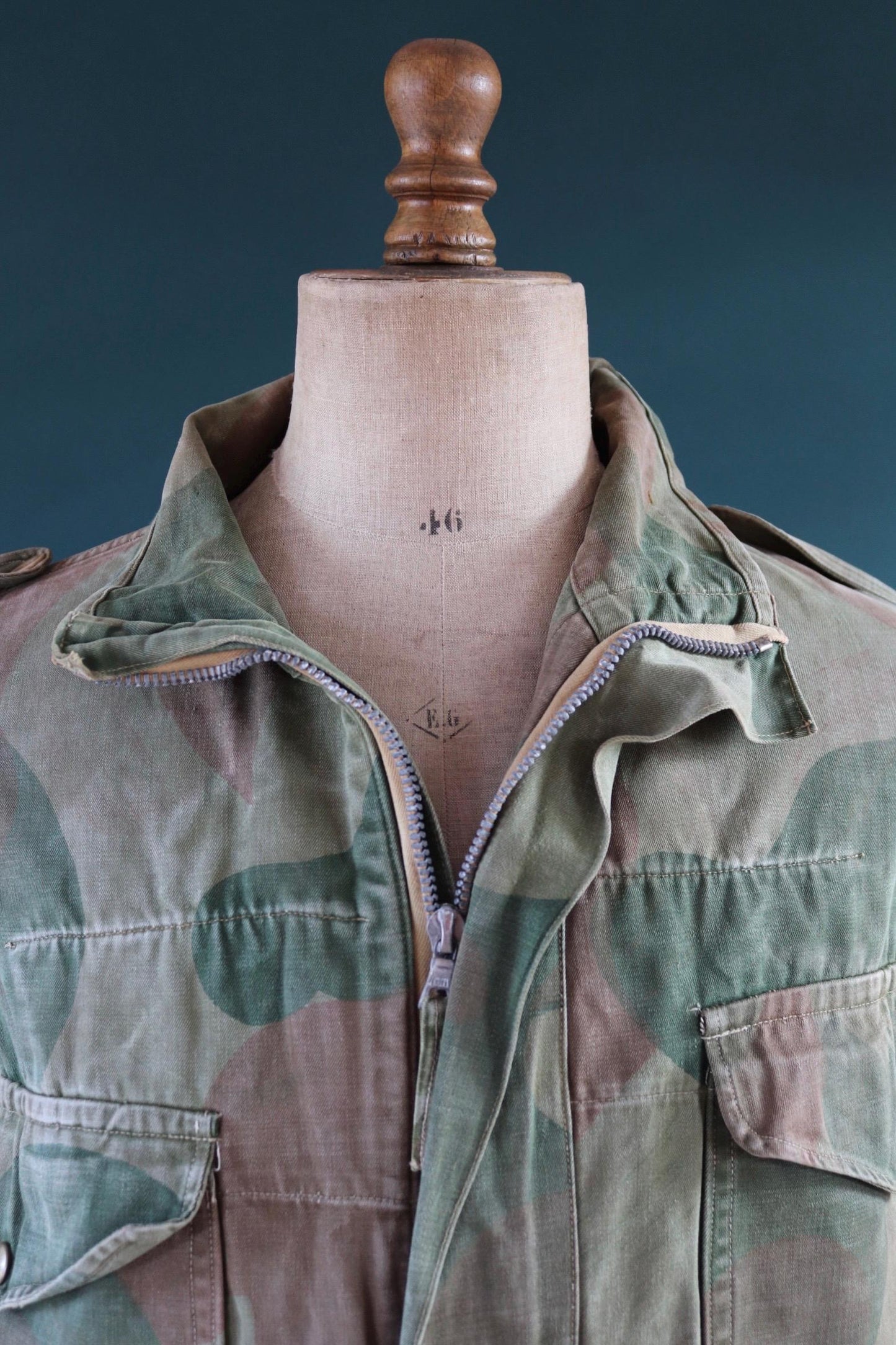 Vintage 1960s Denison smock Belgian paratrooper military anorak donkey tail moon and balls camo camouflage 55” chest