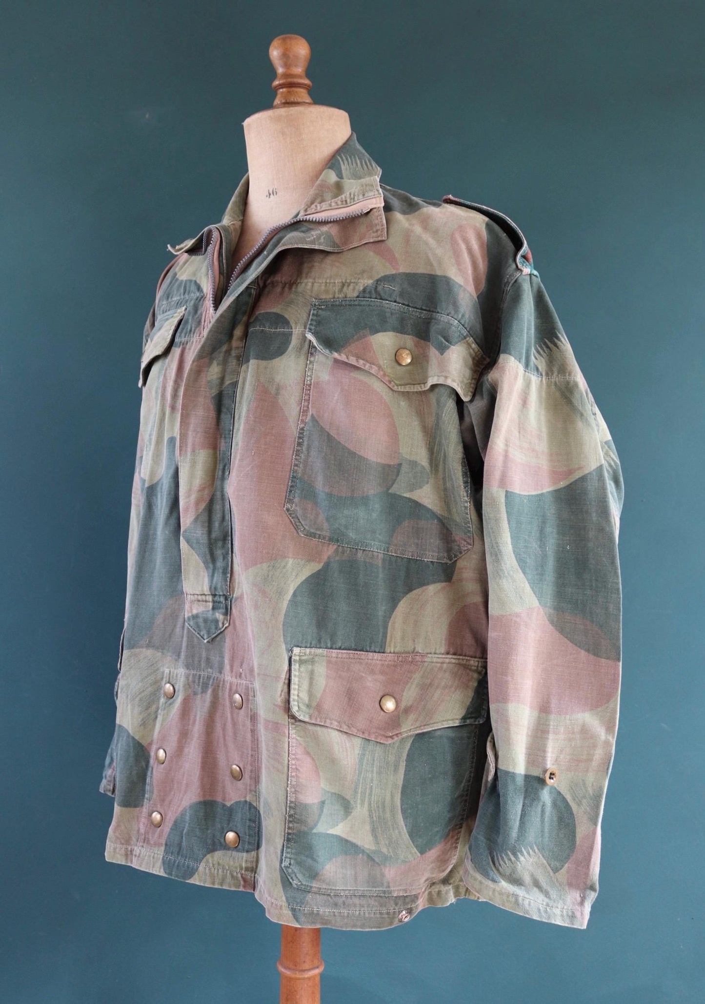 Vintage 1950s Denison smock Belgian paratrooper military anorak donkey tail moon and balls camo camouflage 56” chest