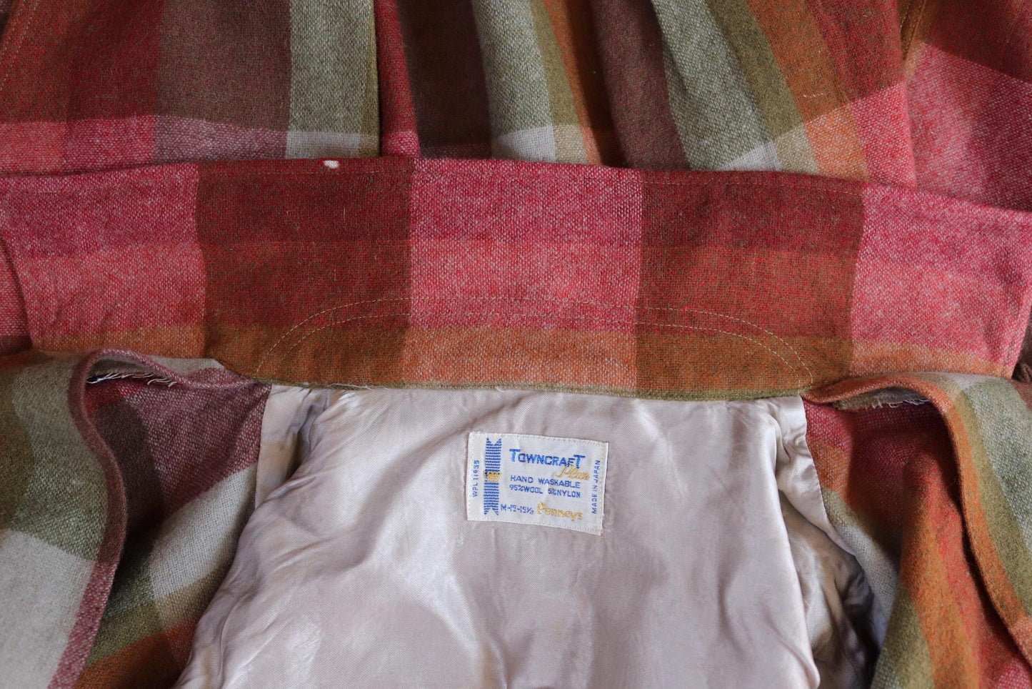 Vintage Penneys Towncraft wool shirt plaid 1960s 1970s pink green brown check 45” chest loop collar