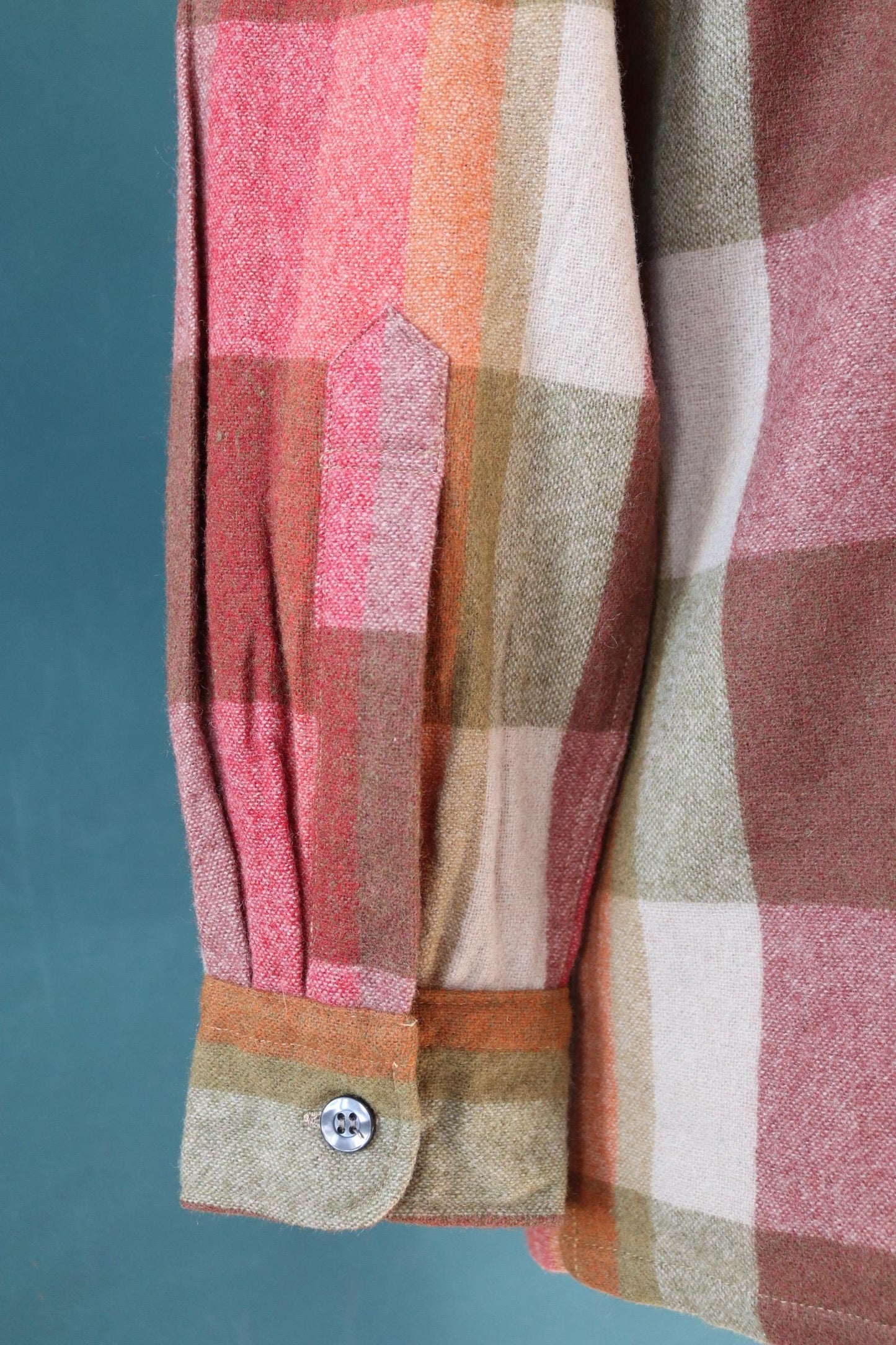 Vintage Penneys Towncraft wool shirt plaid 1960s 1970s pink green brown check 45” chest loop collar