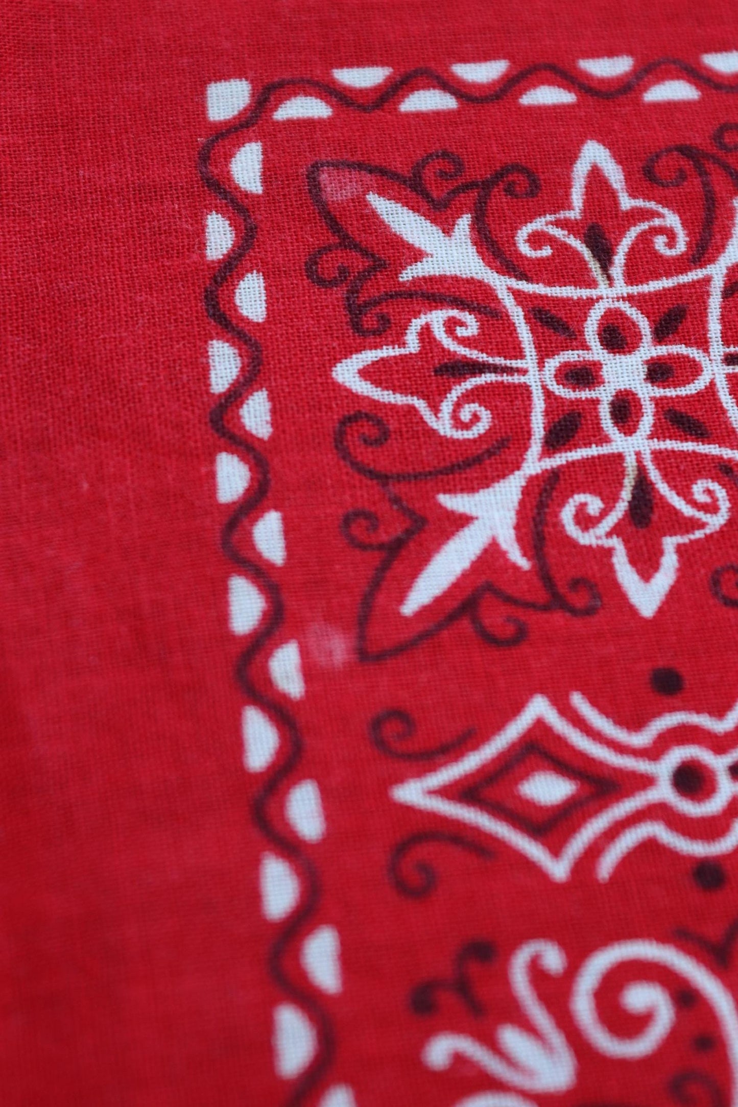Vintage 1960s bandana - trunk up Elephant brand - colourfast cotton pocket square - squash blossom neckerchief - Davis and Catterall