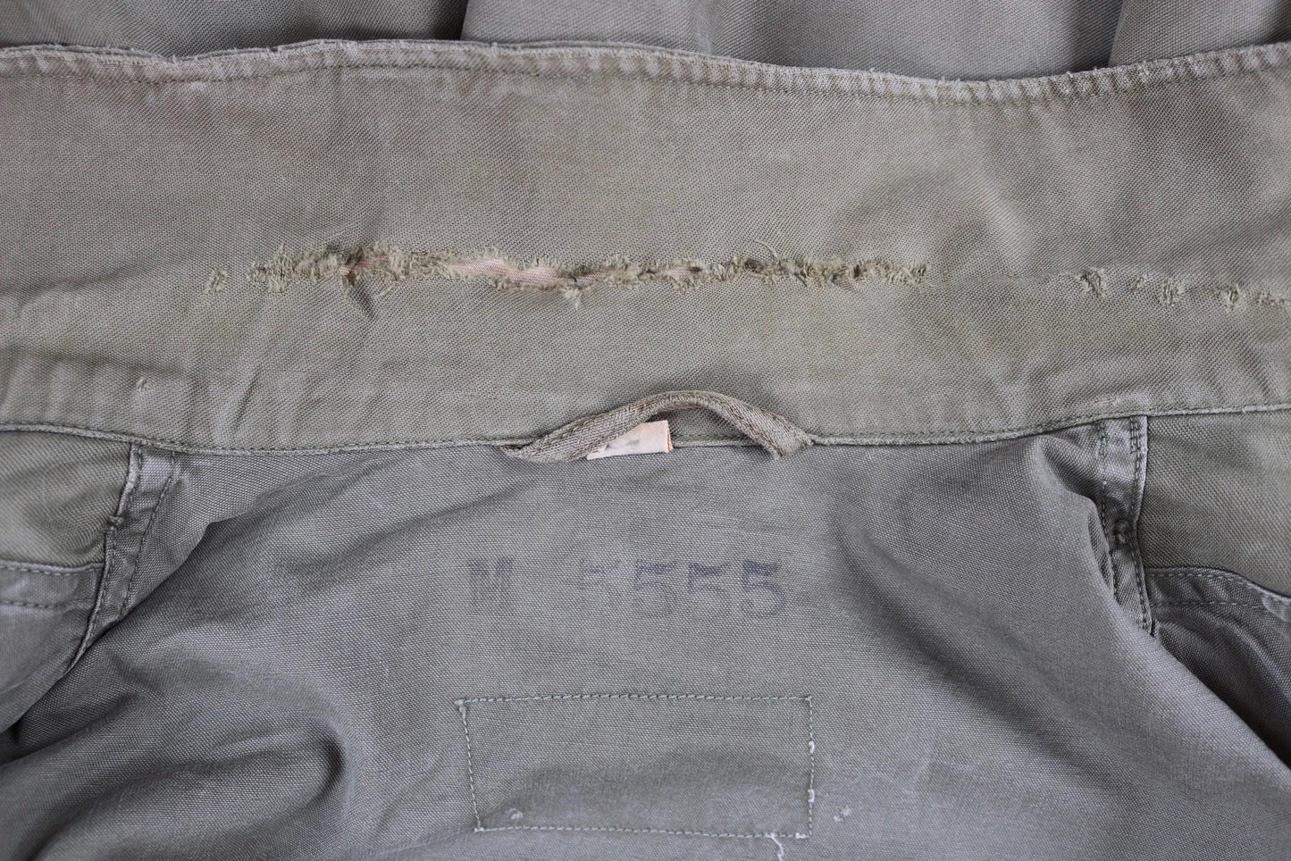 Vintage 1940s US army field jacket - WW2 M43 - green sateen cotton - 46” chest
