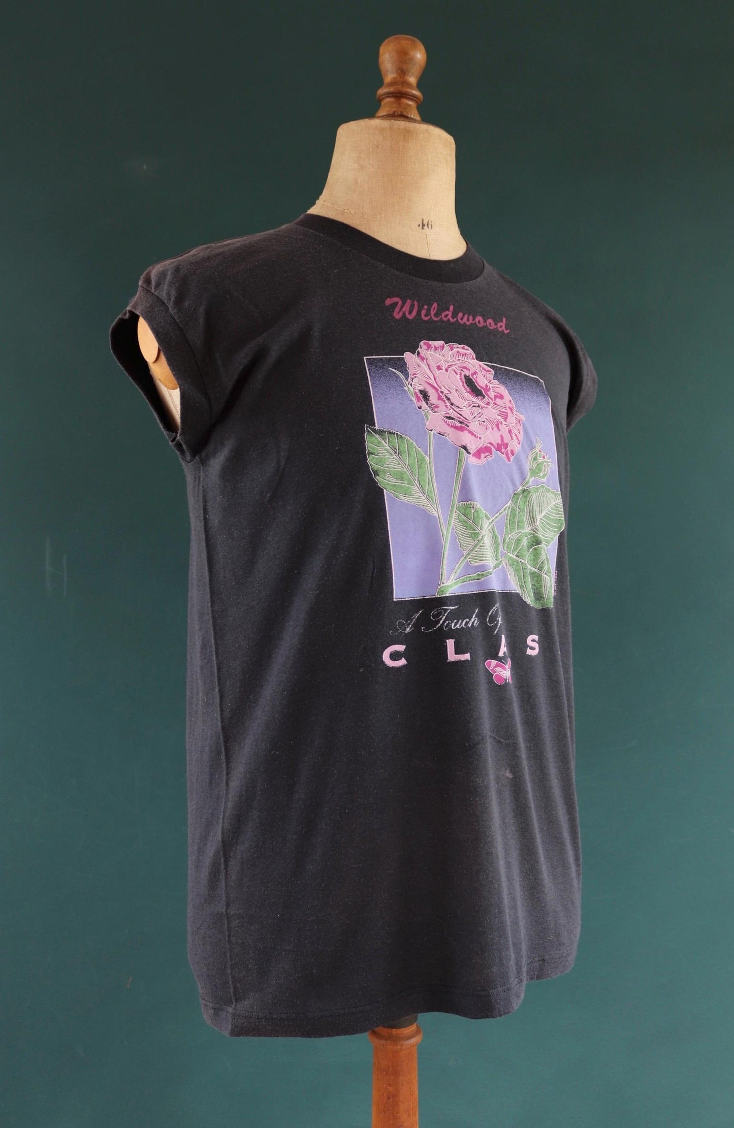 Vintage 1990s faded black t shirt - sleeveless vest top - 41” chest