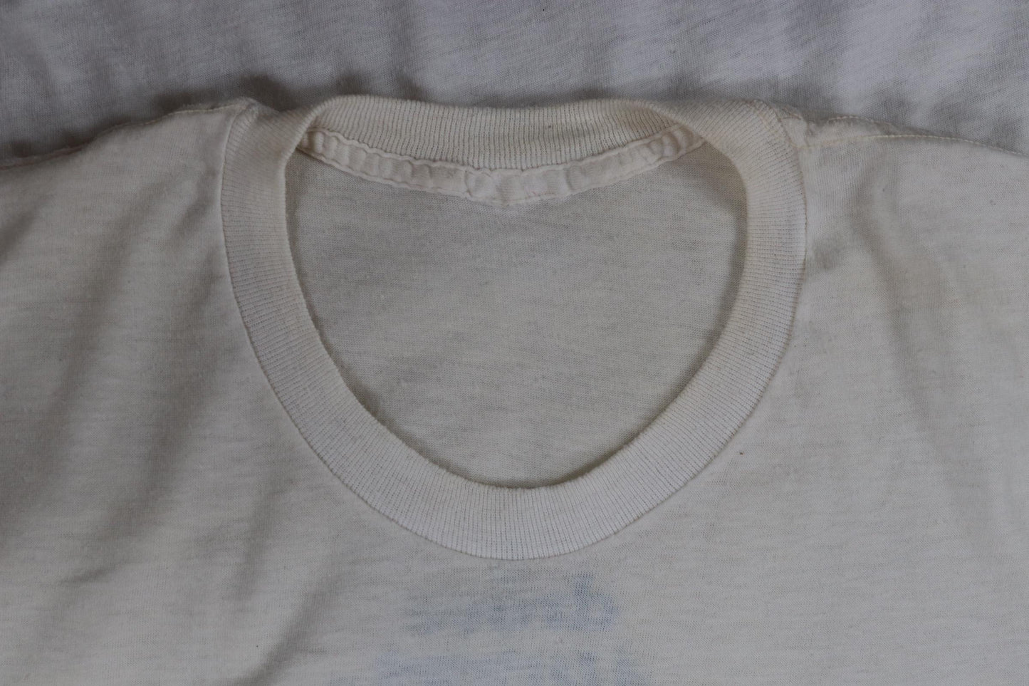 Vintage 1980s NYC white t shirt - single stitch - car dealership tee - Renault car print - 42” chest