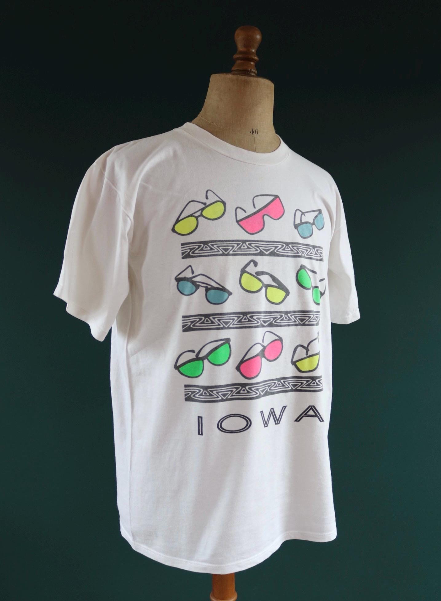 Vintage 1990s Iowa t shirt - sunglasses - neon print - 44” chest