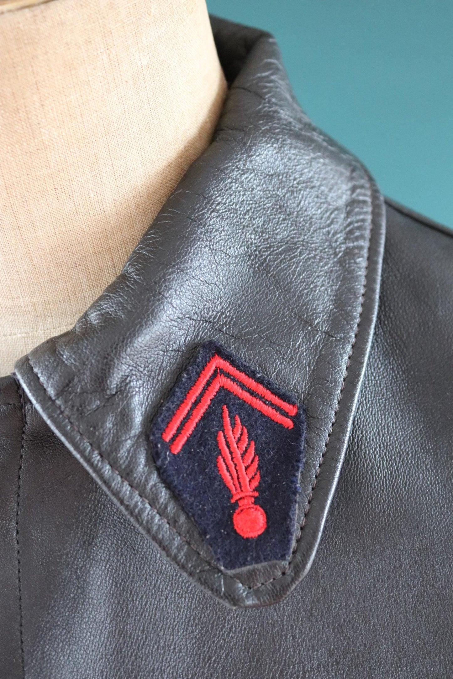 Vintage 1960s 70s French black leather jacket - Le Corbusier style - firefighter workwear - 43” chest