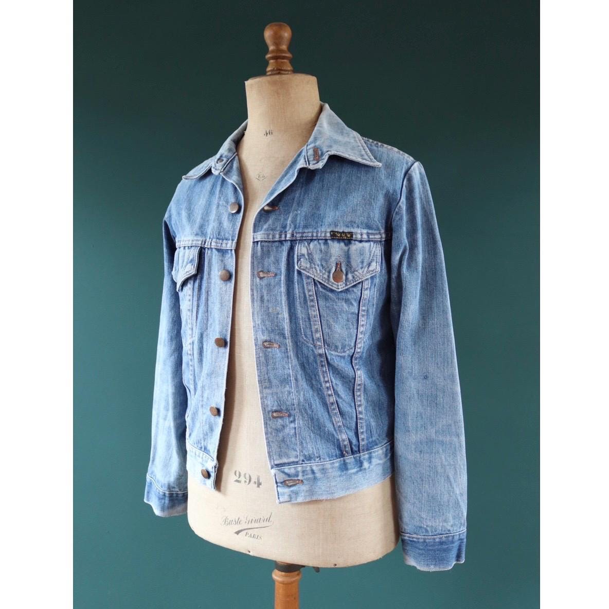 Vintage 1980s Wrangler denim jacket - 39" chest - faded workwear - Blue Bell label