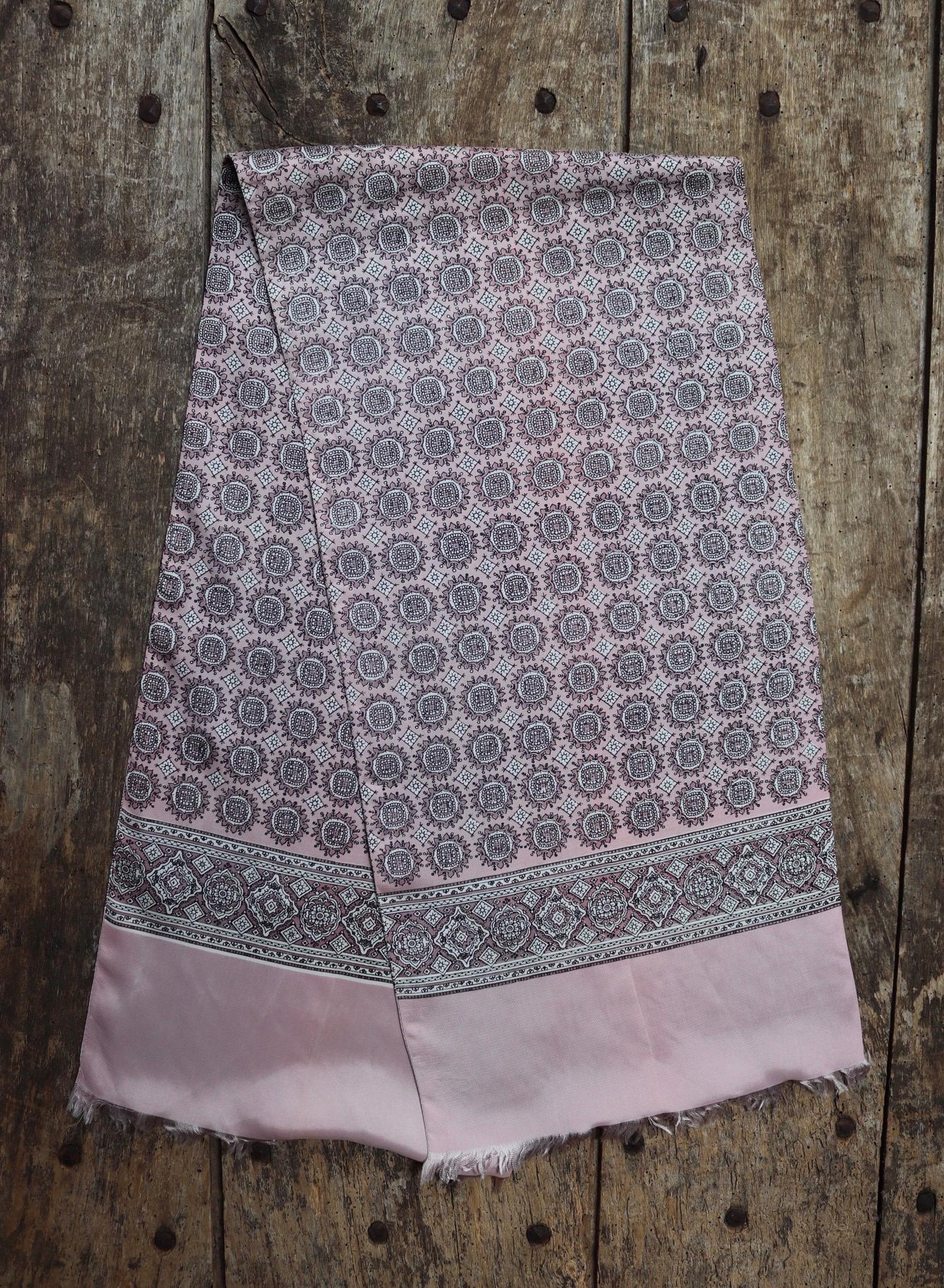 Vintage mens neck scarf - pink and white - mod style - Goodwood festival - wedding attire