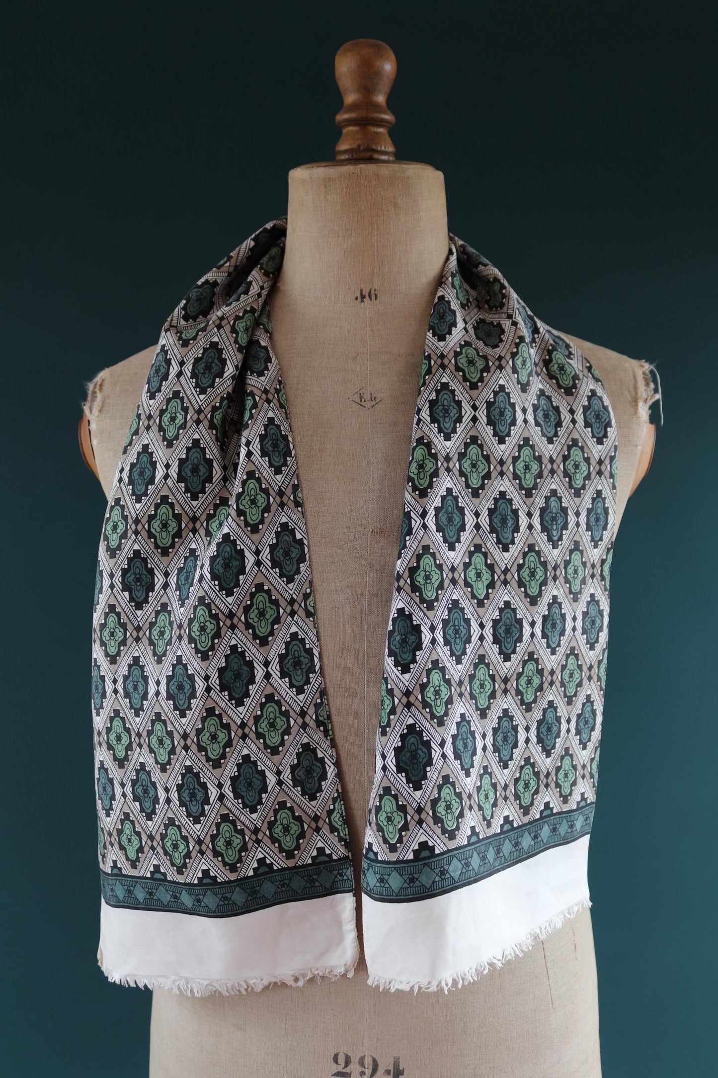 Vintage mens neck scarf - green and taupe - mod style - Goodwood festival - wedding attire
