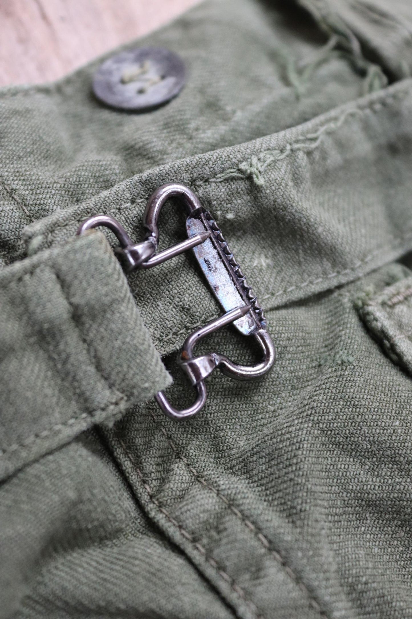 Vintage 1940s 1950s Swedish military workwear trousers - cotton twill utility pants - buckle back - 34” x 29”