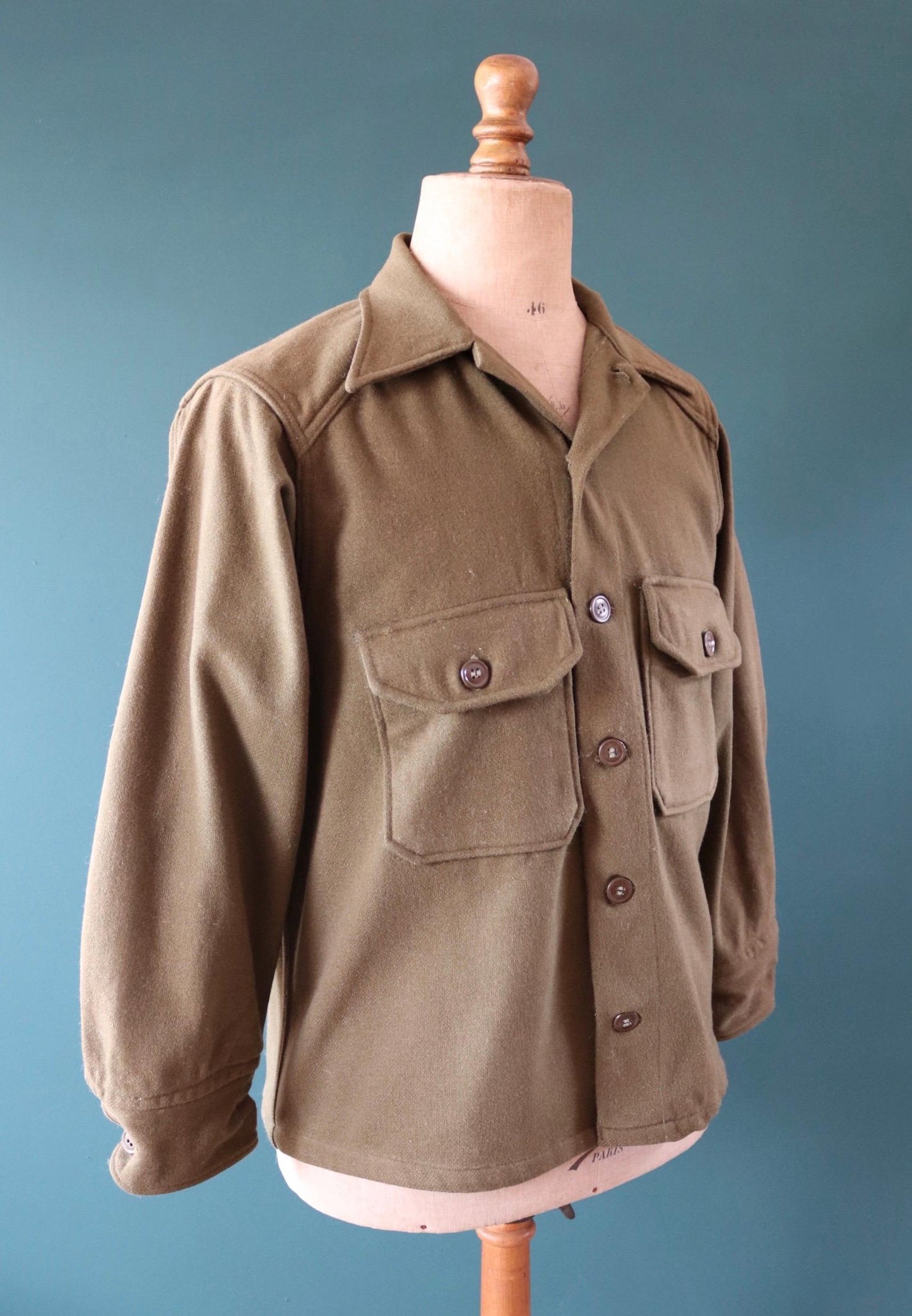 Vintage 1940s 50s US army infantry wool shirt - khaki green wool - 42" chest