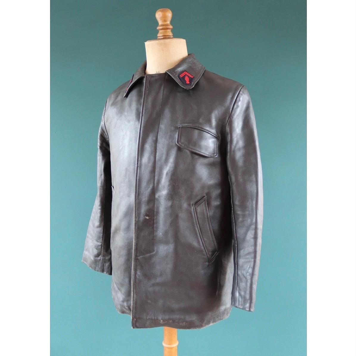 Vintage 1960s 70s French black leather jacket - Le Corbusier style - firefighter workwear - 43” chest