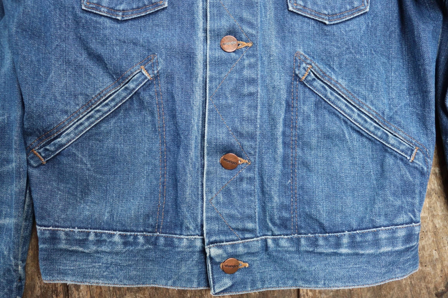 Vintage 1980s Wrangler trucker jacket - 36" chest - denim workwear - whisker fade