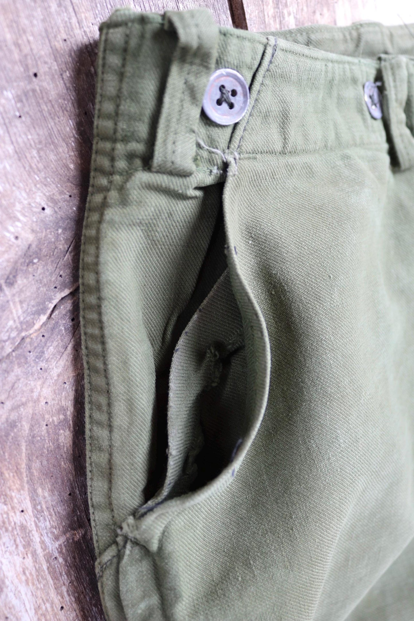 Vintage 1940s 50s workwear trousers - Swedish military utility pants - buckle back cotton twill - 35” x 28”