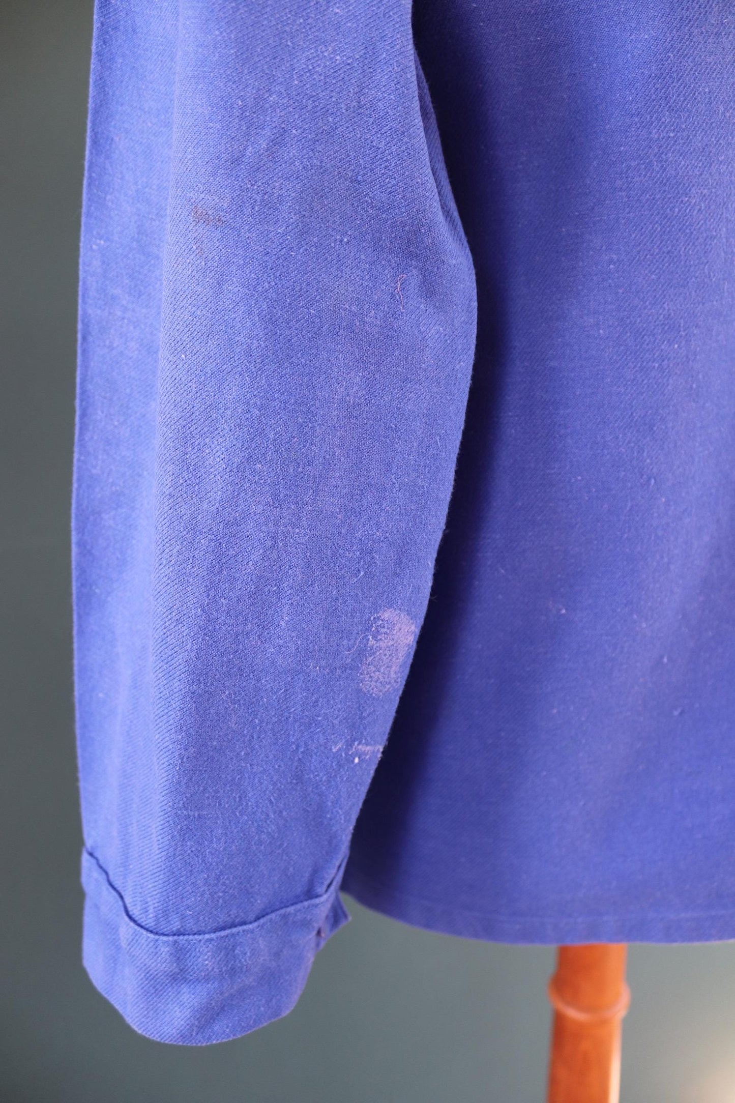Vintage French blue workwear jacket - 1960s chore coat - cotton twill - 46” chest - bleu de travail - Bill Cunningham