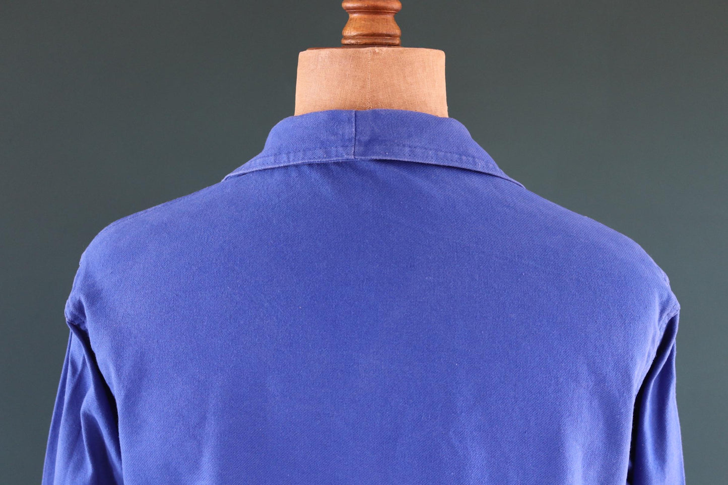 Vintage French blue workwear jacket - 1960s chore coat - cotton twill - 43” chest - bleu de travail - Bill Cunningham