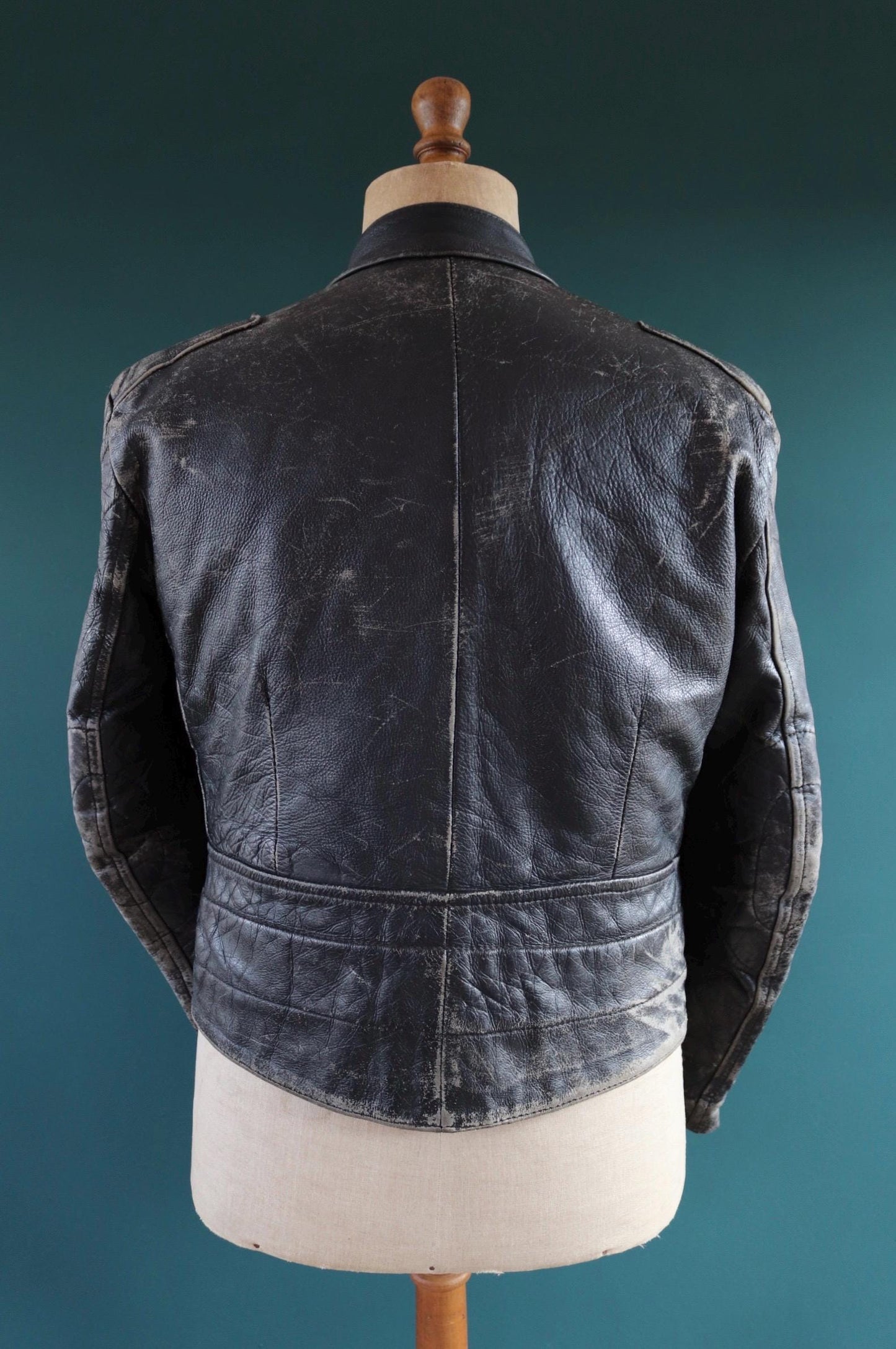 Vintage 1980s British black leather cafe racer jacket - 38” chest