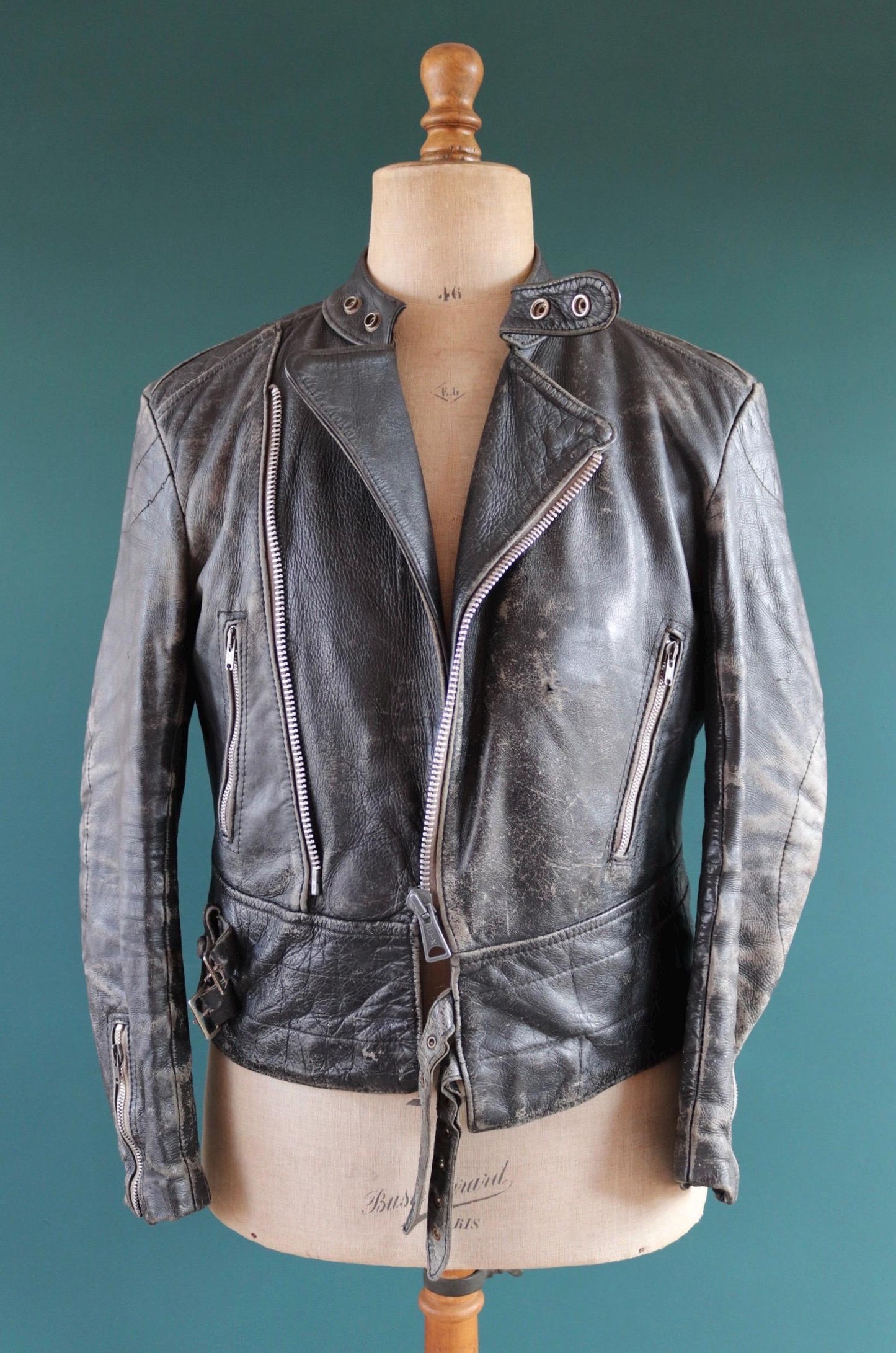 Vintage 1980s British black leather cafe racer jacket - 38” chest