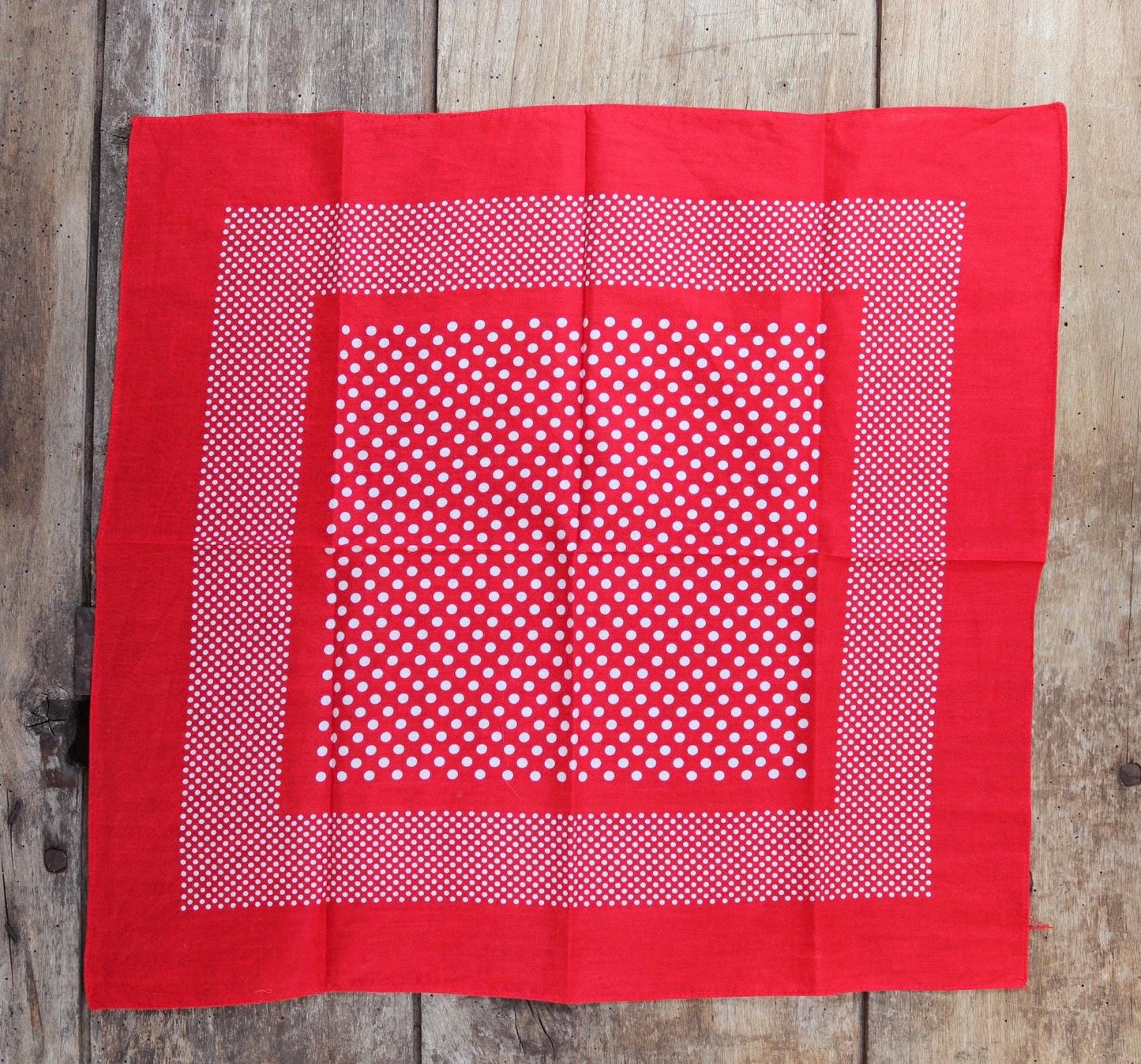 Vintage red spotted bandana - spotty hanky - pocket square - workwear neckerchief