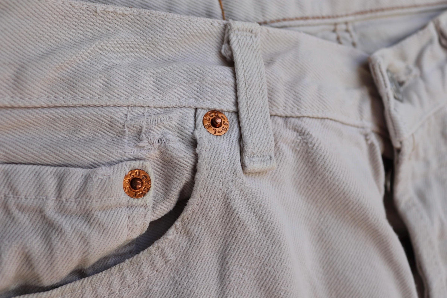 Vintage 1990s ecru denim Levis 501 jeans - Levi Strauss red tab - small e - 29” x 32”