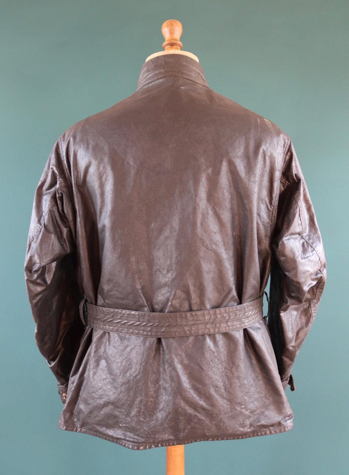 Vintage 1950s Belstaff Trialmaster jacket - waxed cotton motorcycle - 49" chest - Isle of Man enamel pin badges