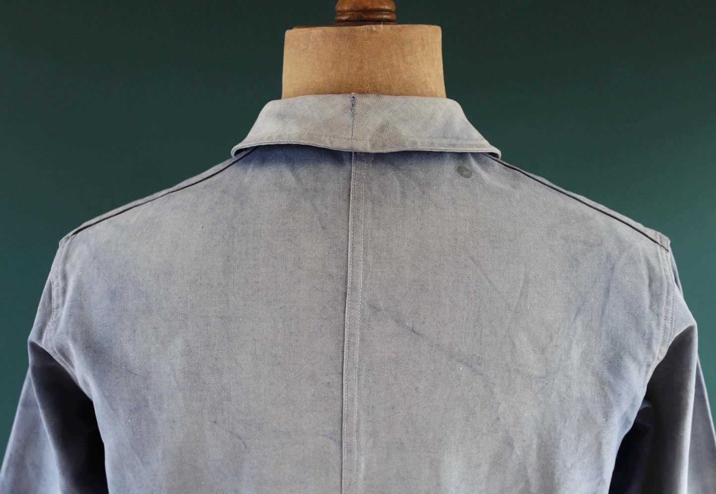 Vintage French blue workwear jacket - 1940s chore coat - 41” chest - sun faded - bleu de travail - blue cotton twill