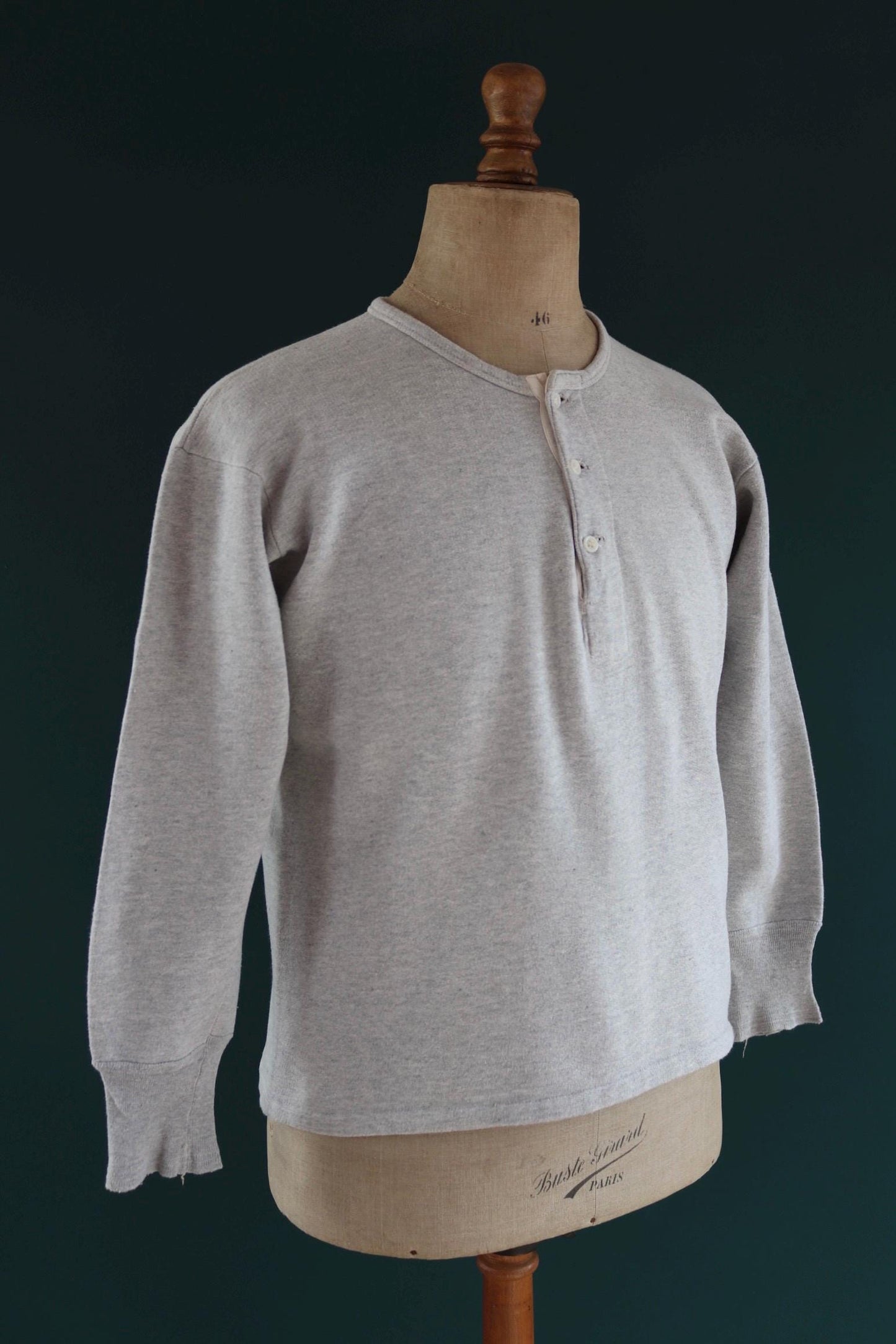 Vintage 1960s French military undershirt - army sweatshirt - Henley shirt - 43" chest