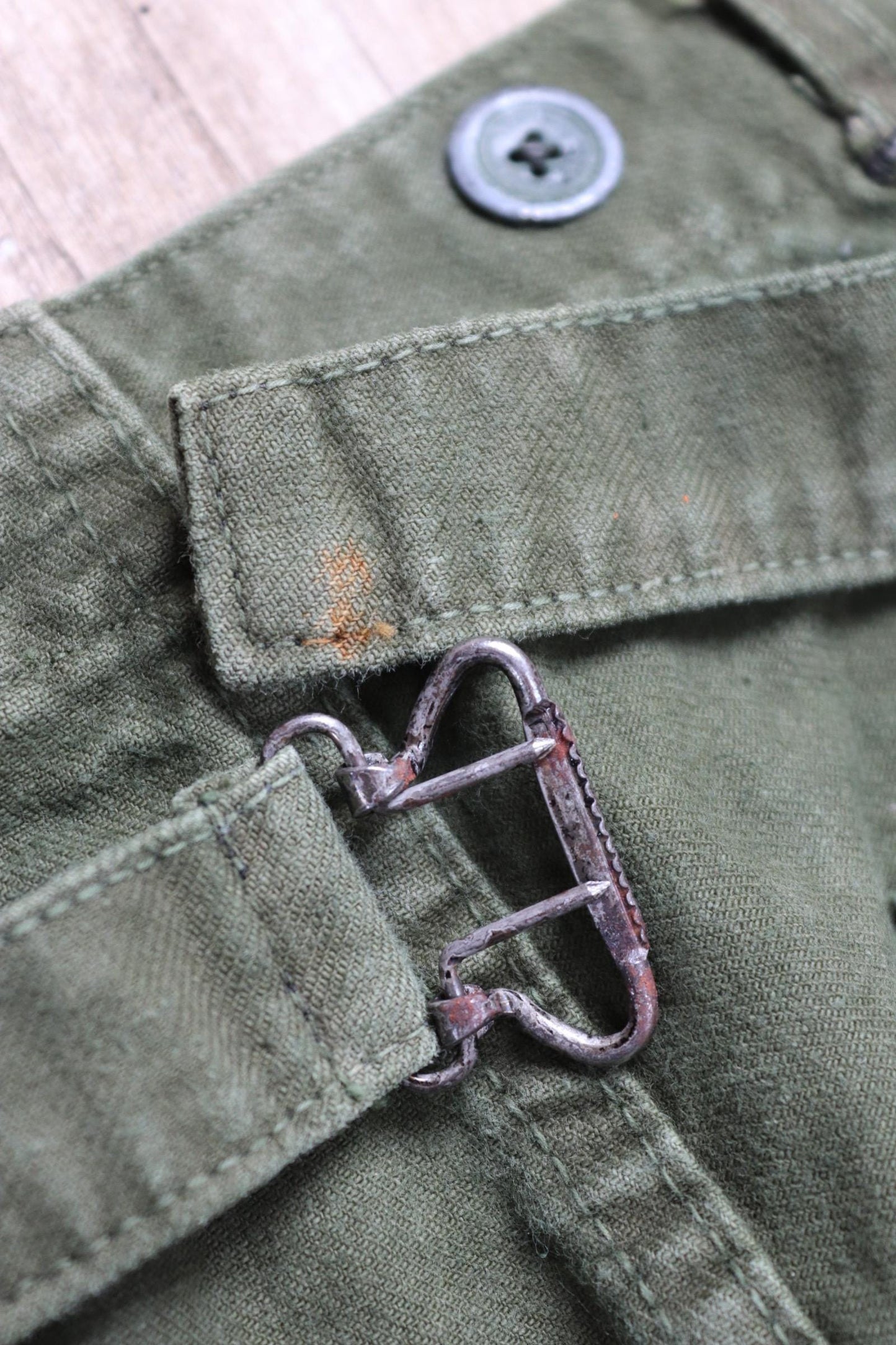 Vintage 1940s 50s workwear trousers - Swedish military utility pants - buckle back cotton twill - 35” x 31”