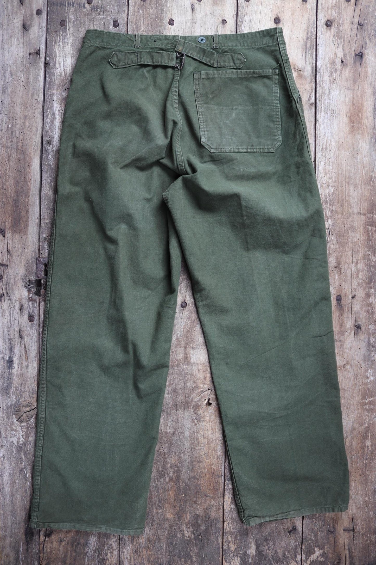 Vintage 1940s 50s workwear trousers - Swedish military utility pants - buckle back cotton twill - 35” x 31”