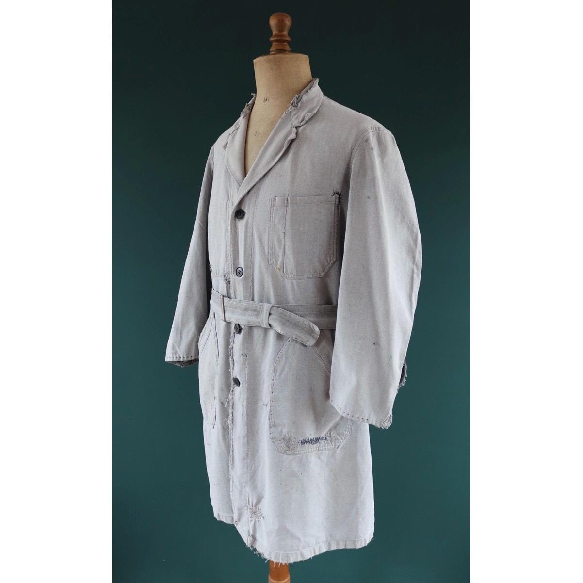 Vintage 1950s 60s French workwear jacket - selvedge overalls - salt pepper grey long belted coat - 46” chest - distressed and repaired