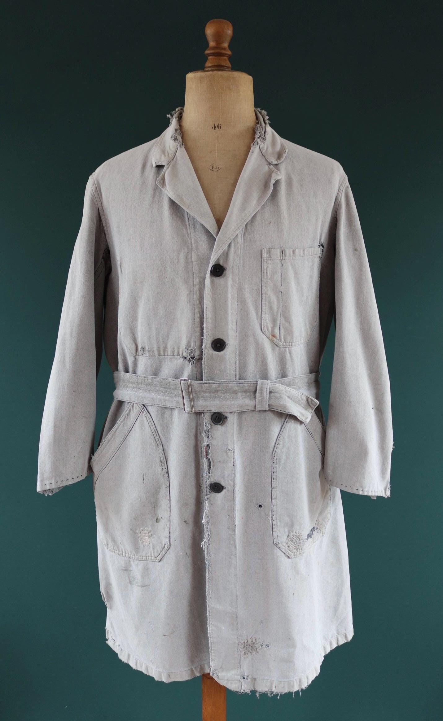 Vintage 1950s 60s French workwear jacket - selvedge overalls - salt pepper grey long belted coat - 46” chest - distressed and repaired