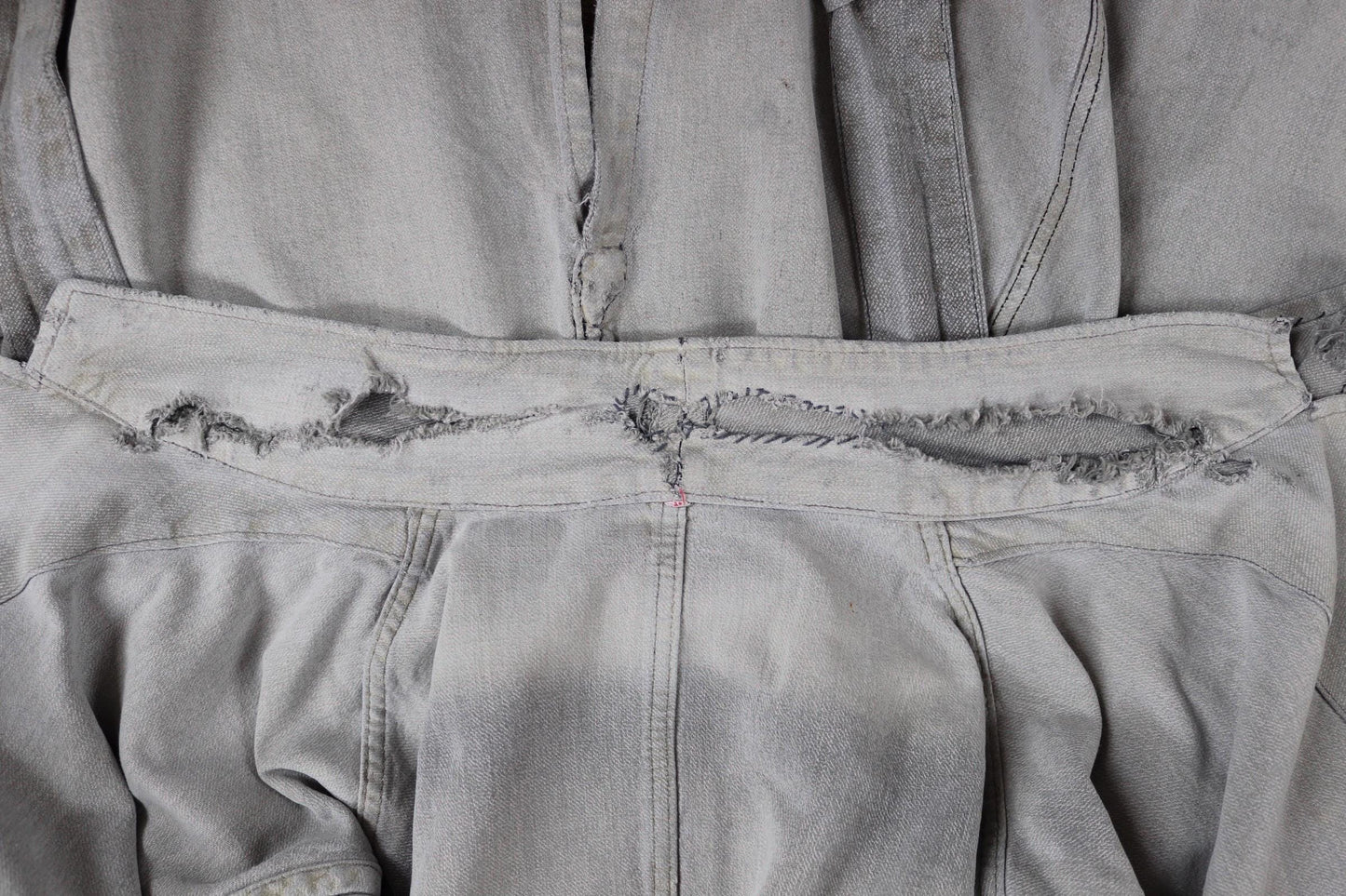 Vintage 1950s 60s French workwear jacket - selvedge overalls - salt pepper grey long belted coat - 46” chest - distressed and repaired