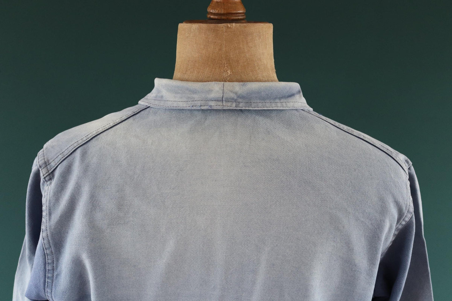Vintage French blue workwear jacket - 1960s chore coat - 44” chest - bleu de travail - blue cotton twill - sun faded
