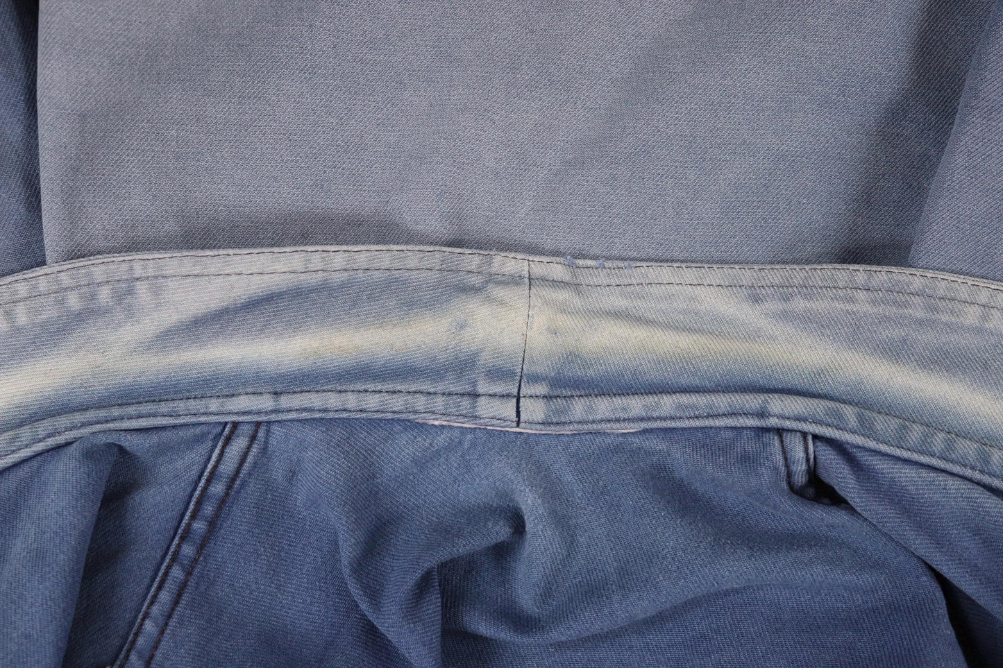 Vintage French blue workwear jacket - 1960s chore coat - 44” chest - bleu de travail - blue cotton twill - sun faded