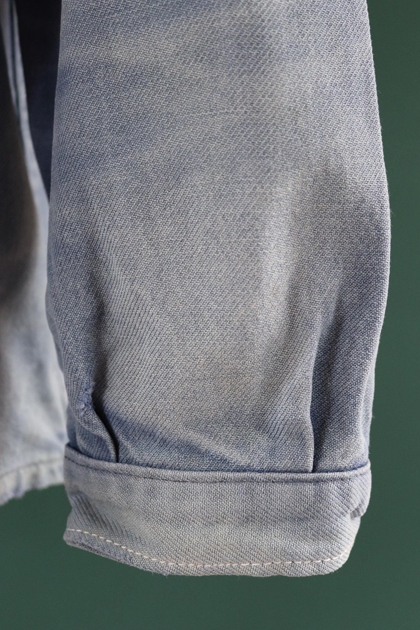 Vintage French blue workwear jacket - 1960s chore coat - 44” chest - bleu de travail - blue cotton twill - sun faded