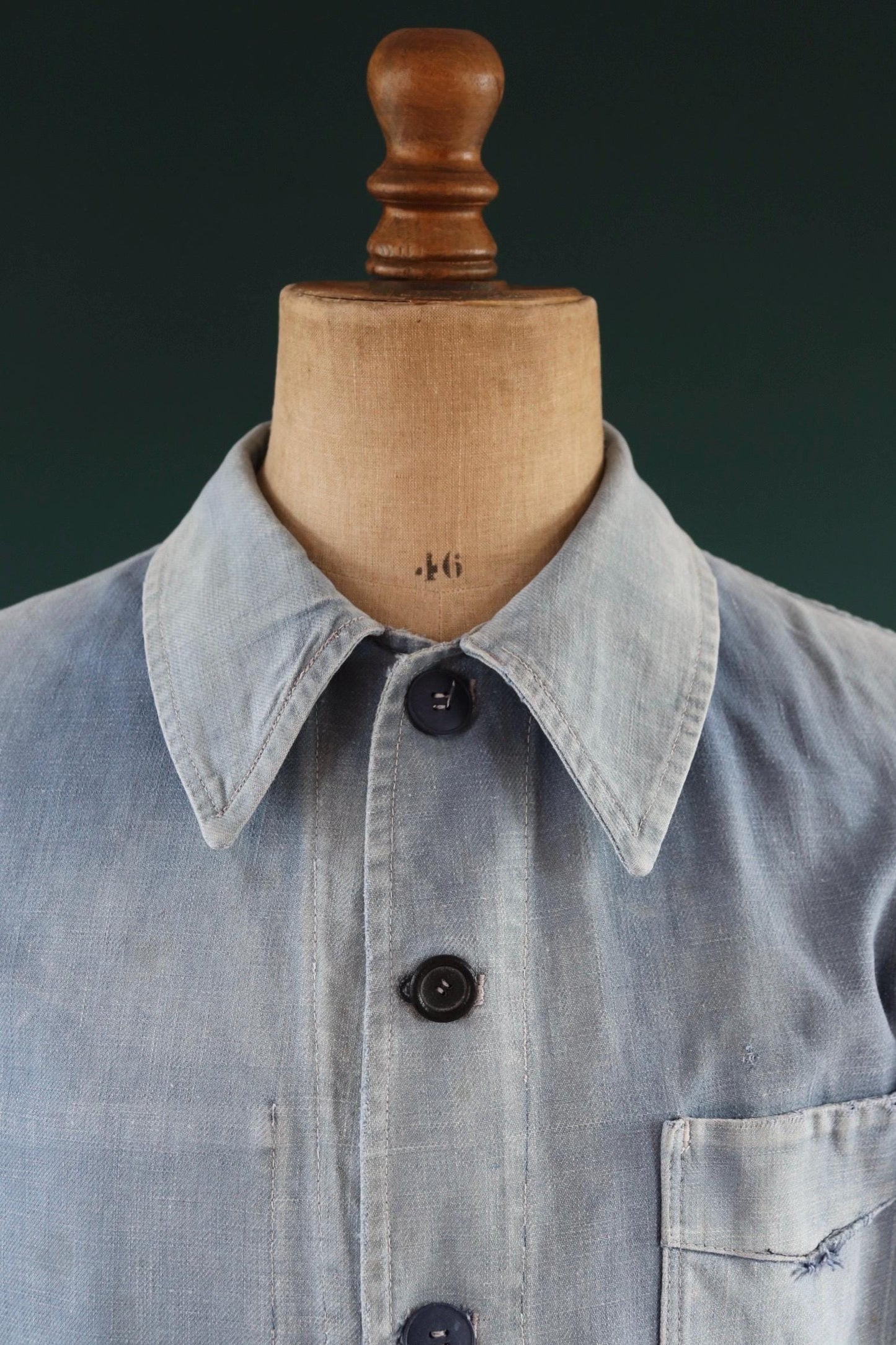 Vintage 1940s French blue workwear jacket - faded cotton twill - 41” chest - bleu de travail
