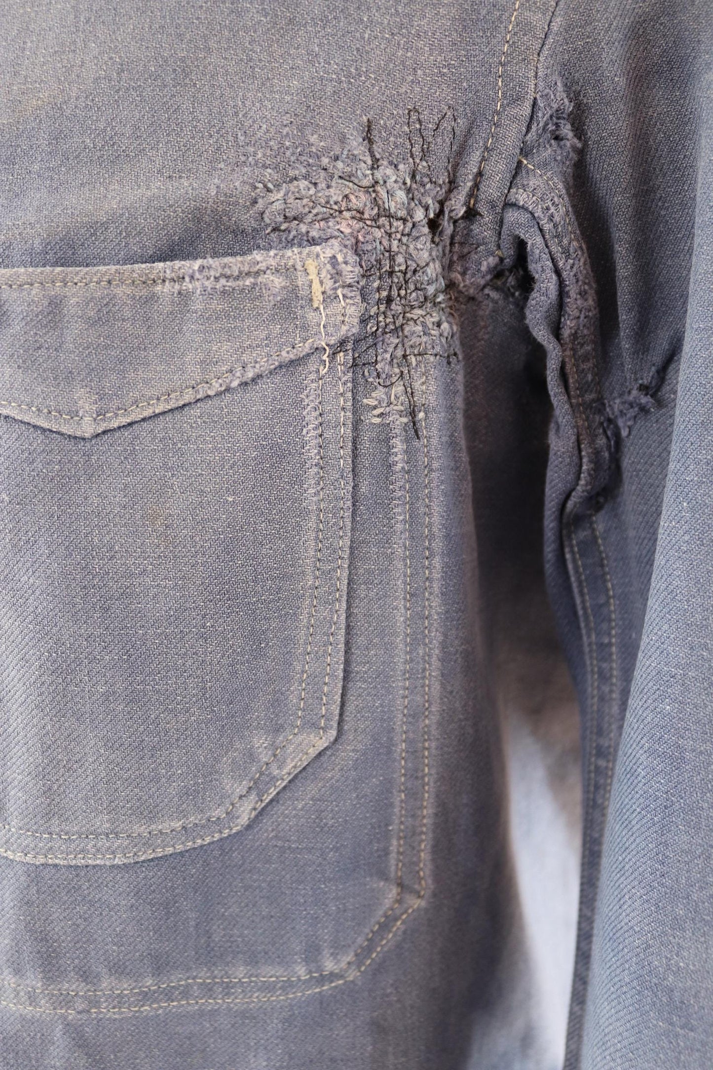 Vintage French blue workwear jacket - 1960s cotton twill - 43” chest - bleu de travail