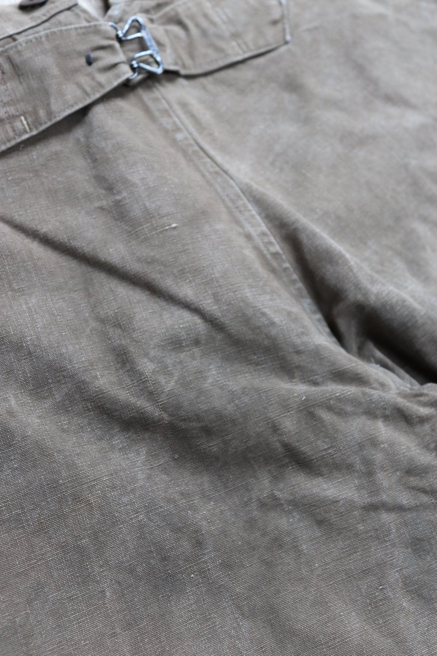 Vintage 1950s French brown cotton workwear trousers - chore pants - 36” x 26” - buckle back