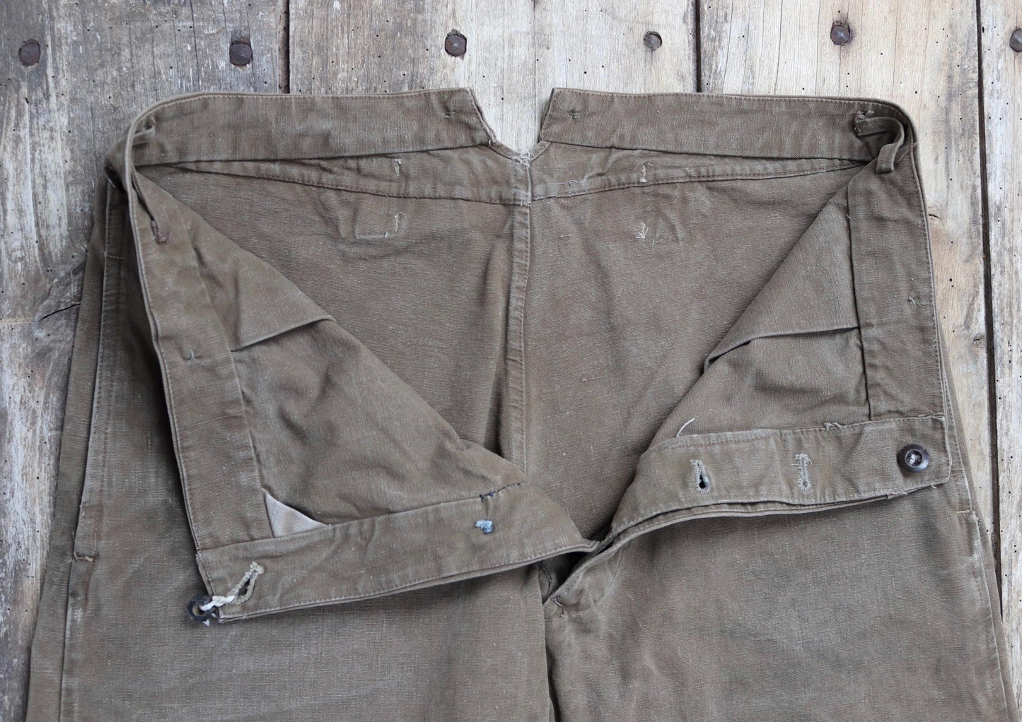 Vintage 1950s French brown cotton workwear trousers - chore pants - 36” x 26” - buckle back