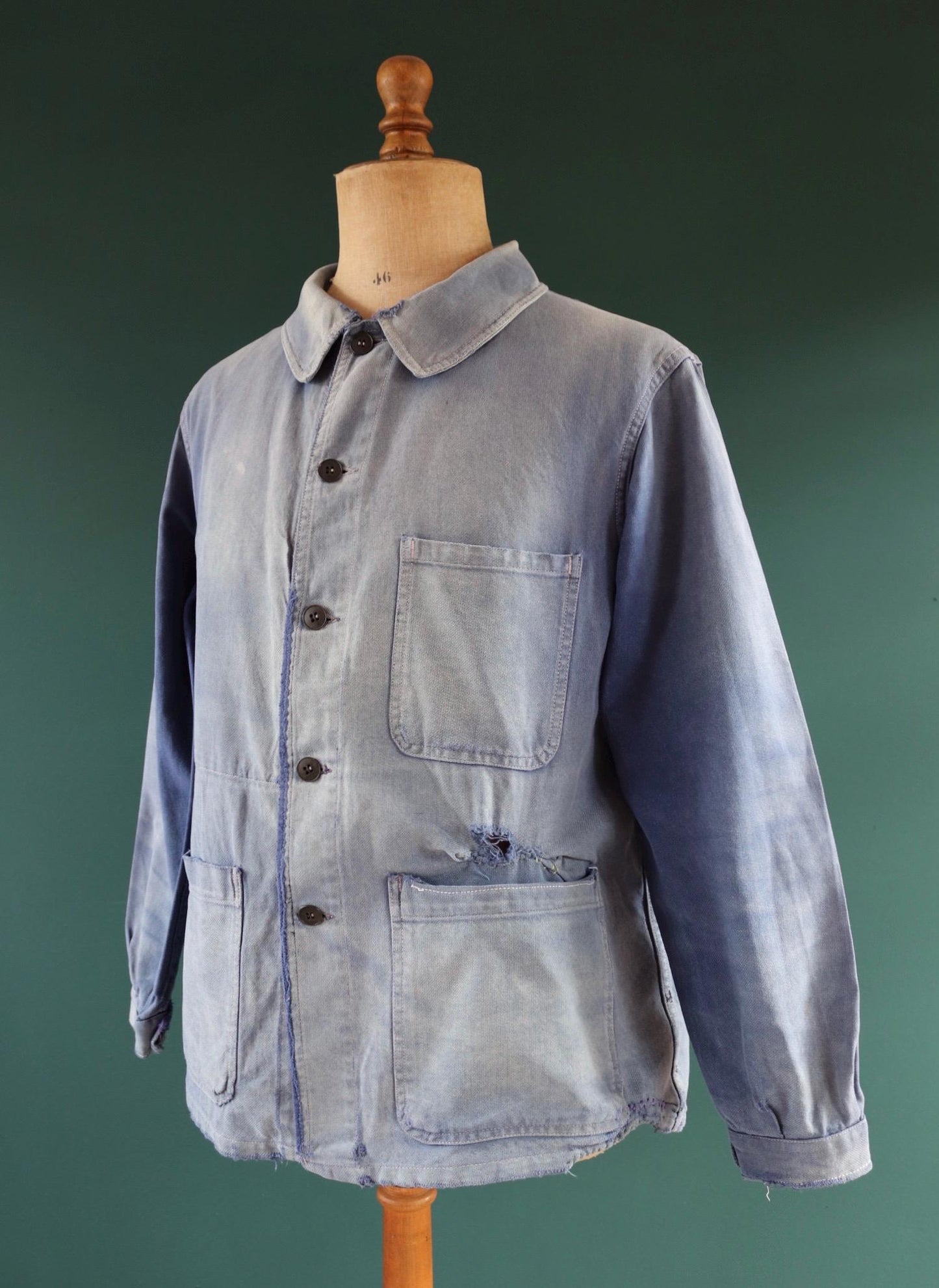 Vintage French blue workwear jacket - 1960s chore coat - 45” chest - bleu de travail - whisker fade - blue cotton twill
