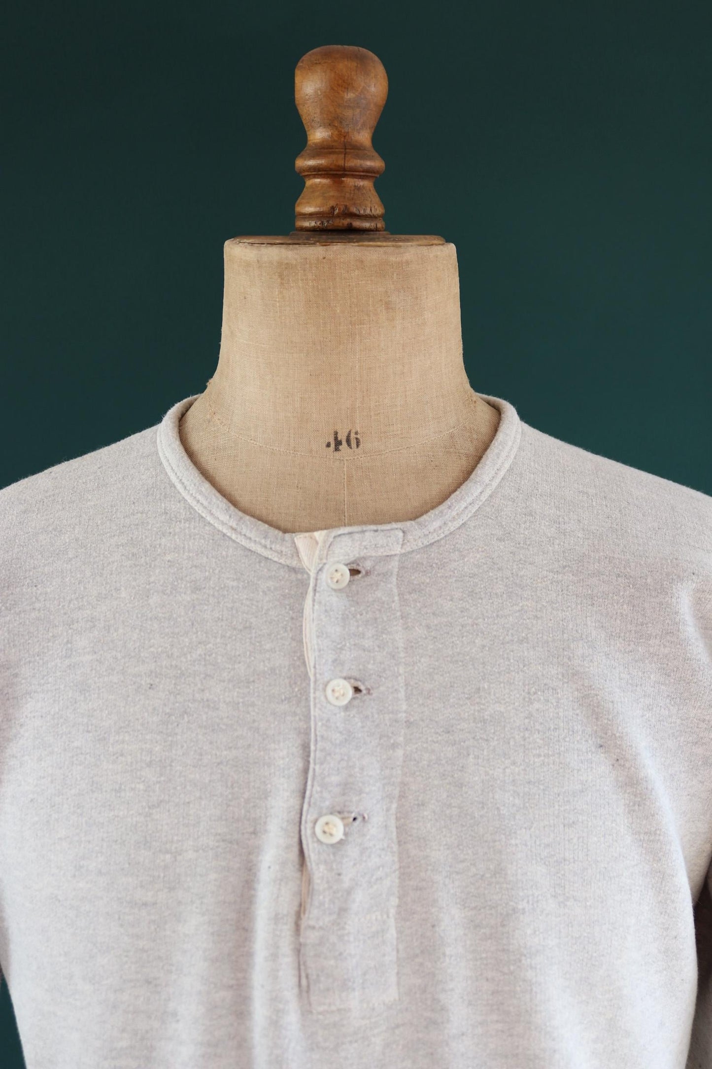 Vintage 1960s French military undershirt - army sweatshirt - Henley shirt - 43" chest