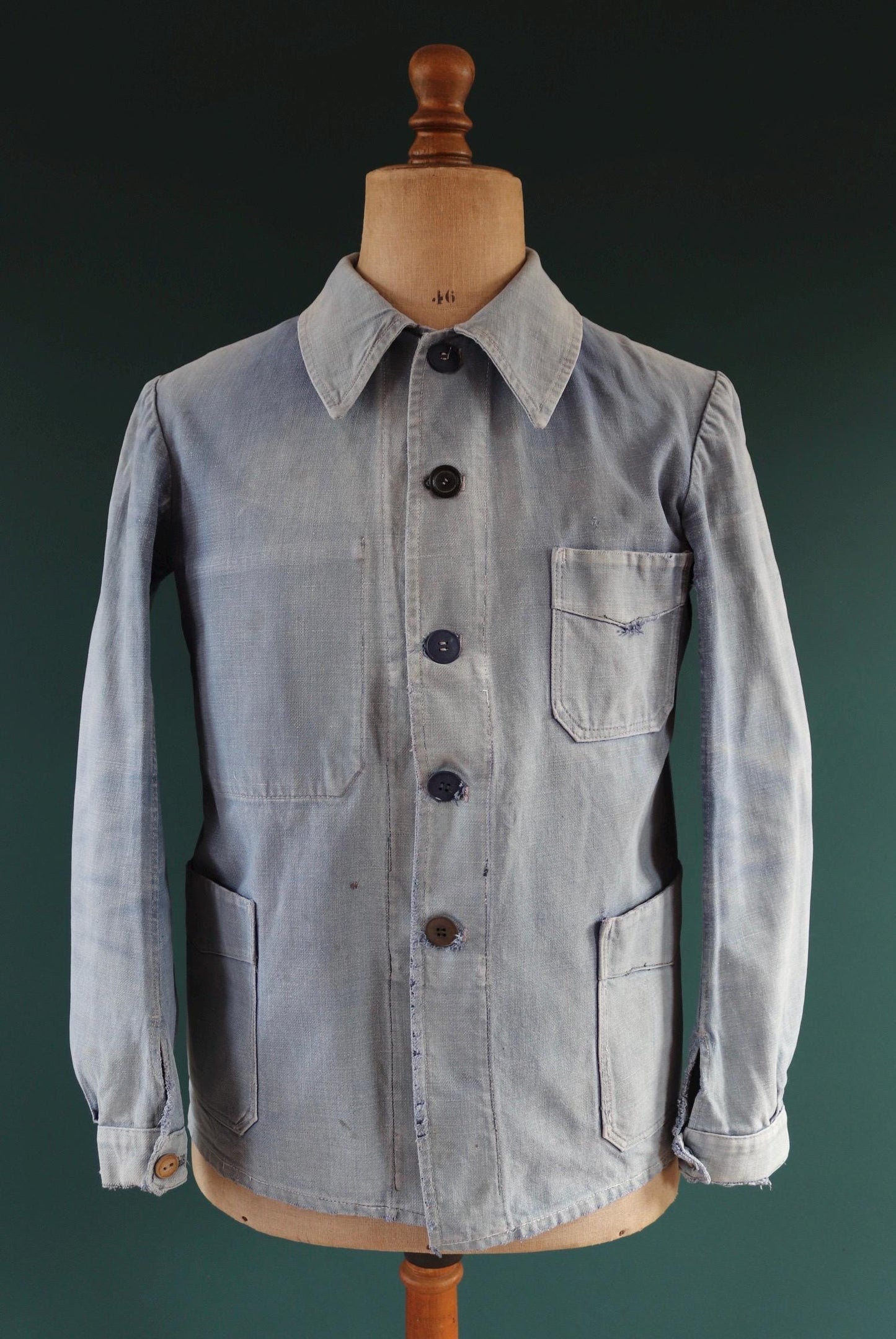 Vintage 1940s French blue workwear jacket - faded cotton twill - 41” chest - bleu de travail