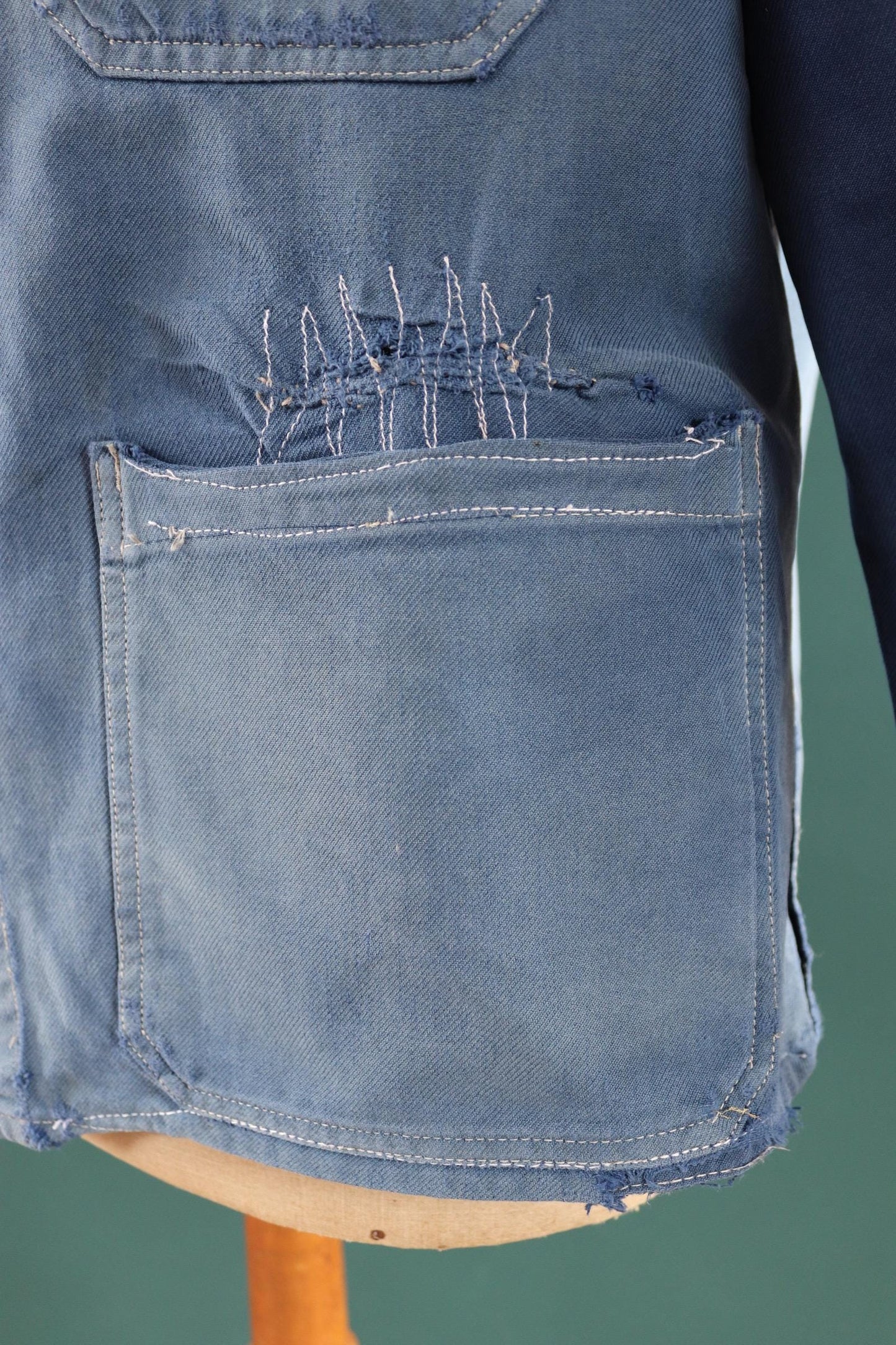 Vintage French blue workwear jacket - 1950s cotton twill - 44” chest - bleu de travail