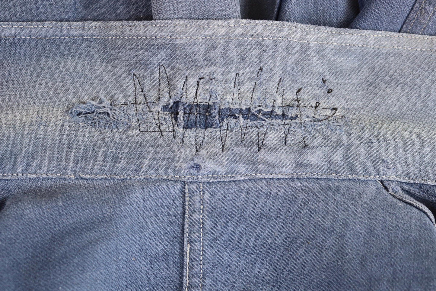 Vintage French blue workwear jacket - 1960s cotton twill - 43” chest - bleu de travail