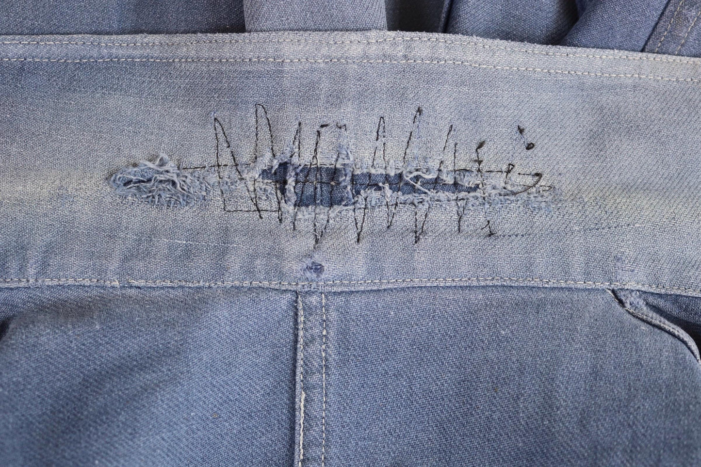 Vintage French blue workwear jacket - 1960s cotton twill - 43” chest - bleu de travail